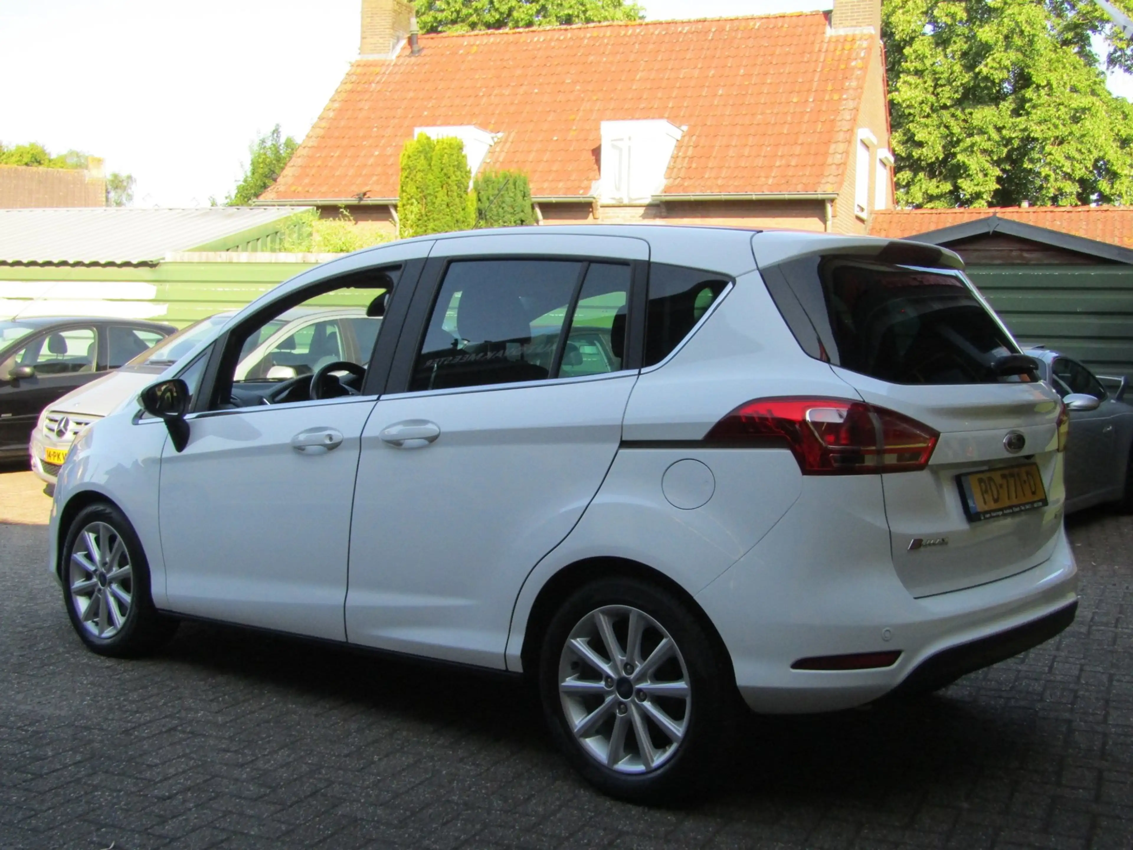 Ford B-Max 1.0 EcoBoost Titanium — photo 4