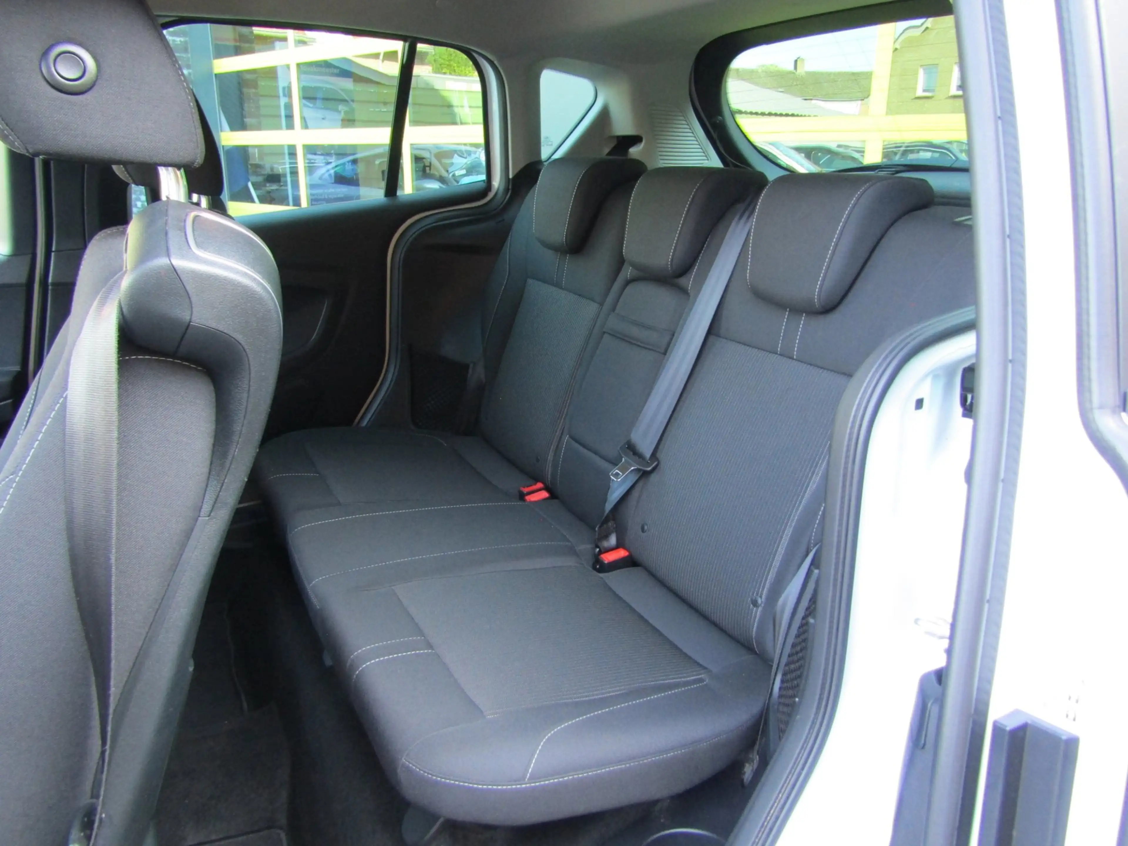 Ford B-Max 1.0 EcoBoost Titanium — photo 15