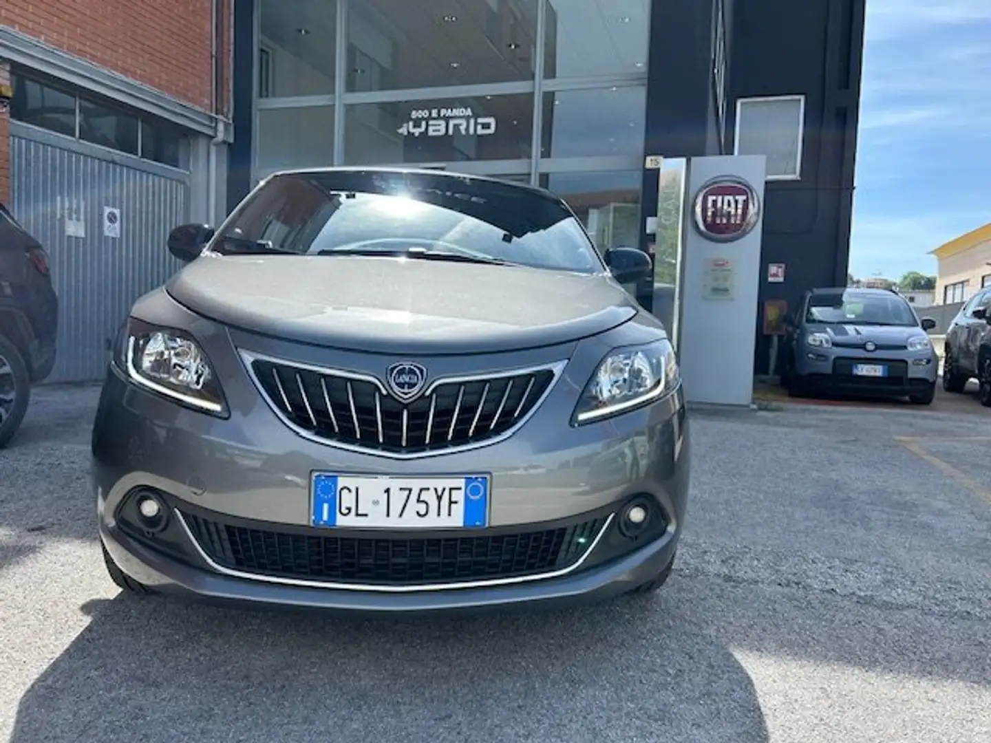 Lancia Ypsilon Ypsilon 1.0 firefly hybrid Gold s Gris - 1
