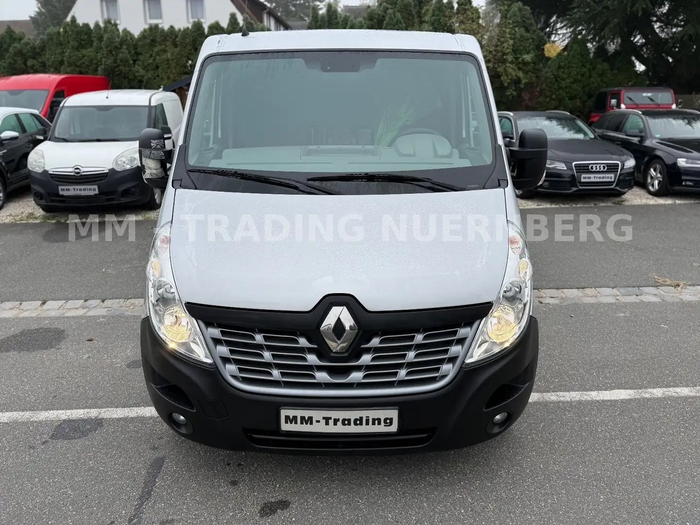 Renault Master MASTER 2.3 DCI-KASTEN l1H1-KLIMAAUT.-NAVI-EU6 Silber - 2