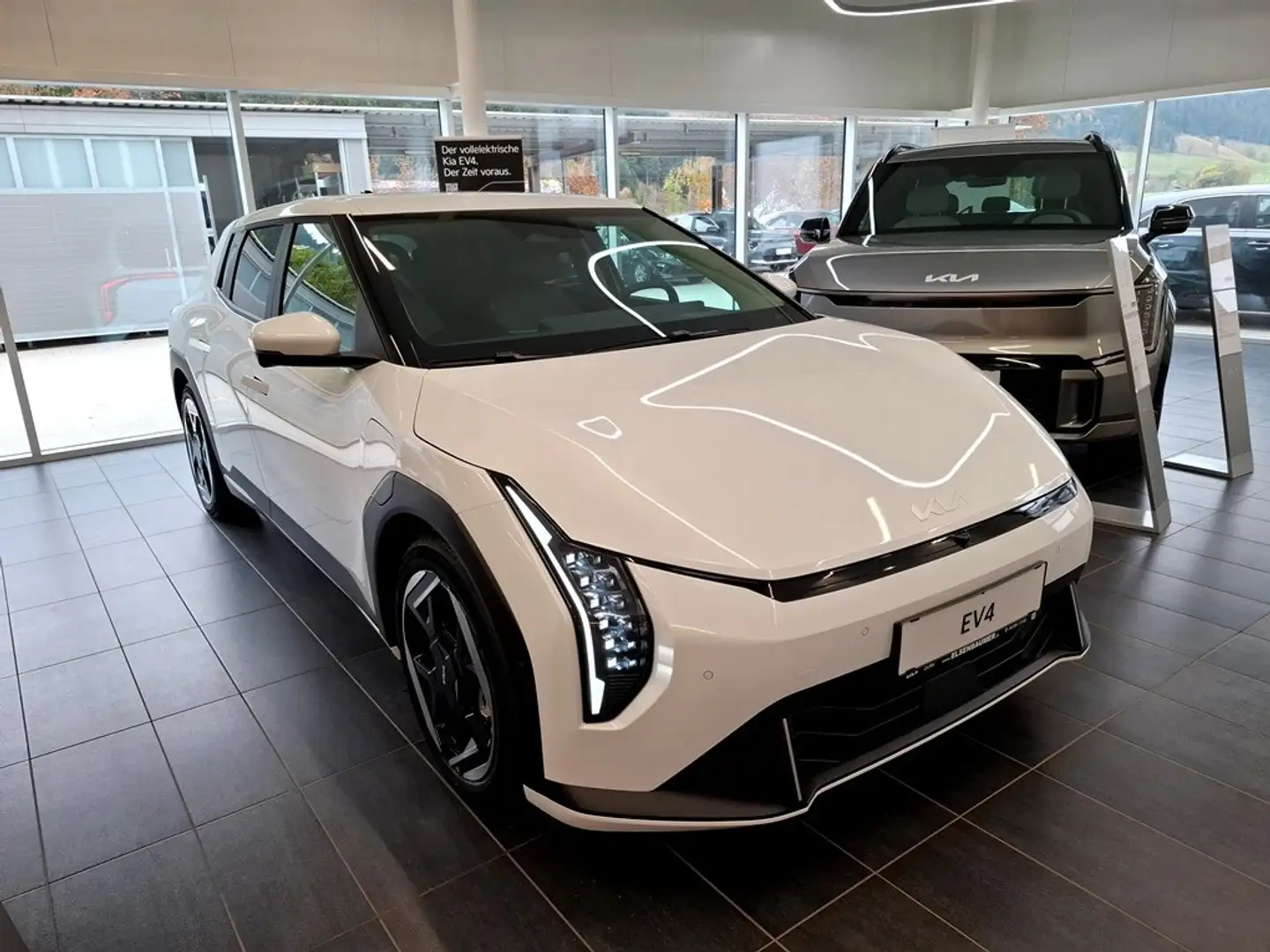 Kia EV4 KIA EV4 Earth Plus Weiß - 2