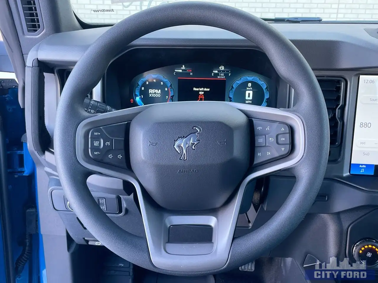 Ford Bronco снимка Ford Bronco