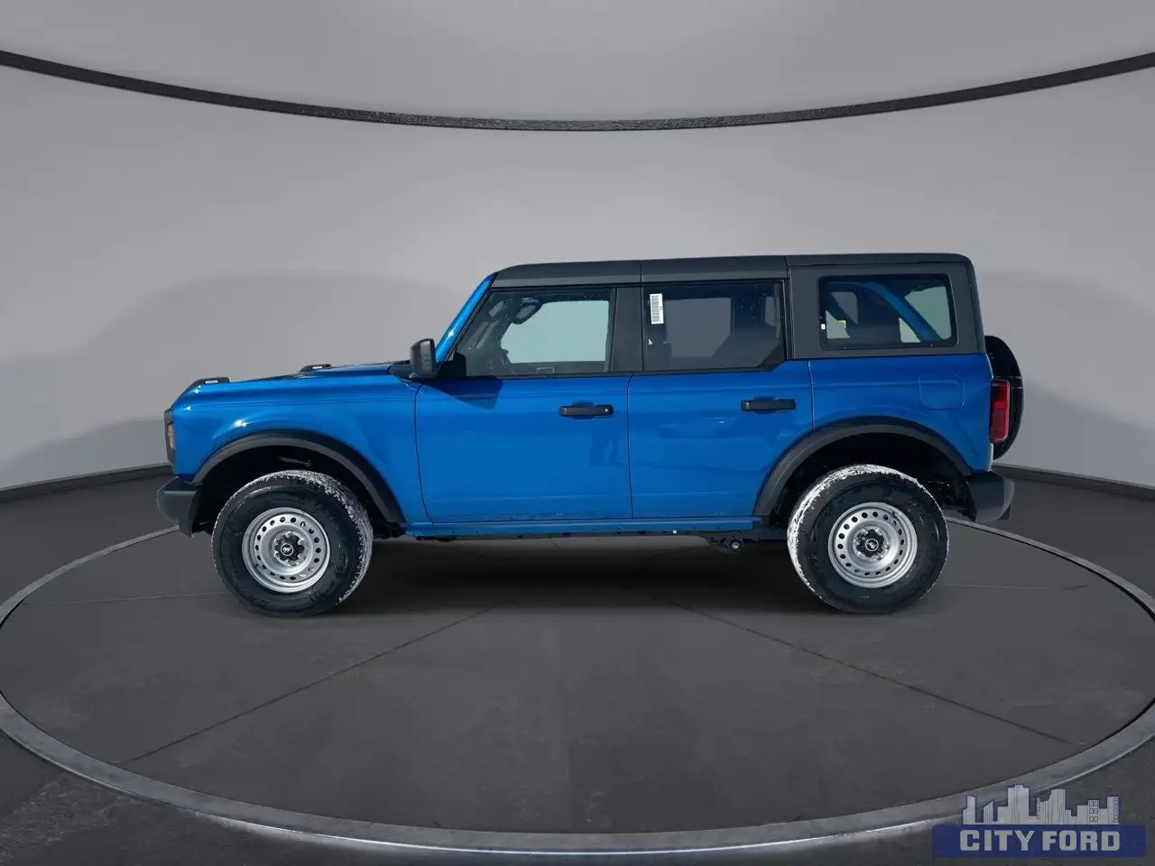 Ford Bronco снимка Ford Bronco