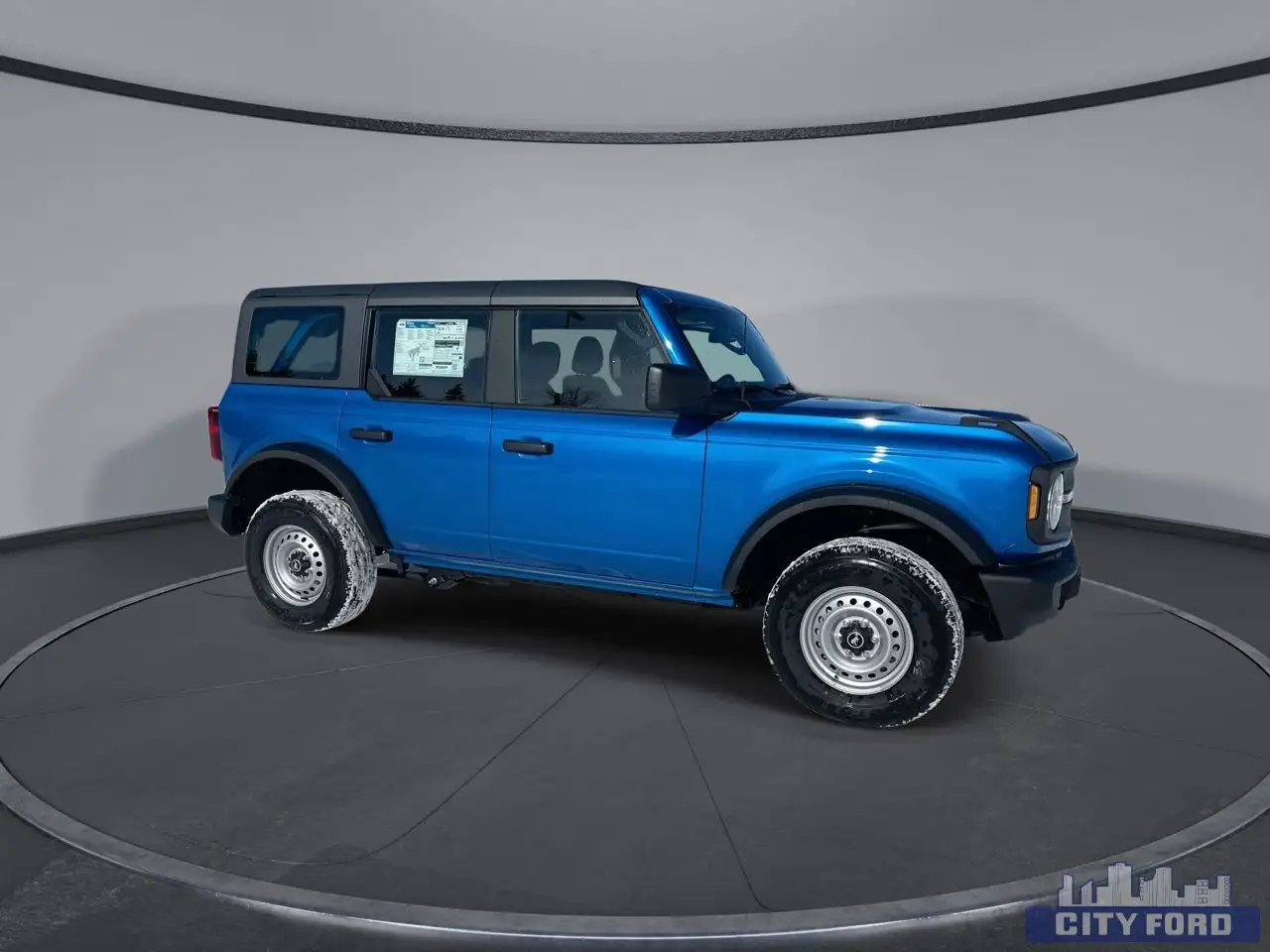 Ford Bronco снимка Ford Bronco