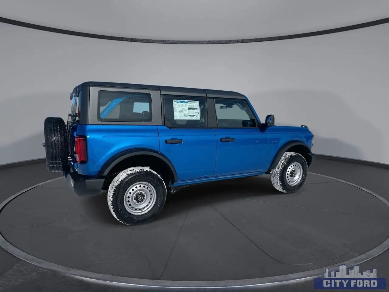 Ford Bronco снимка Ford Bronco