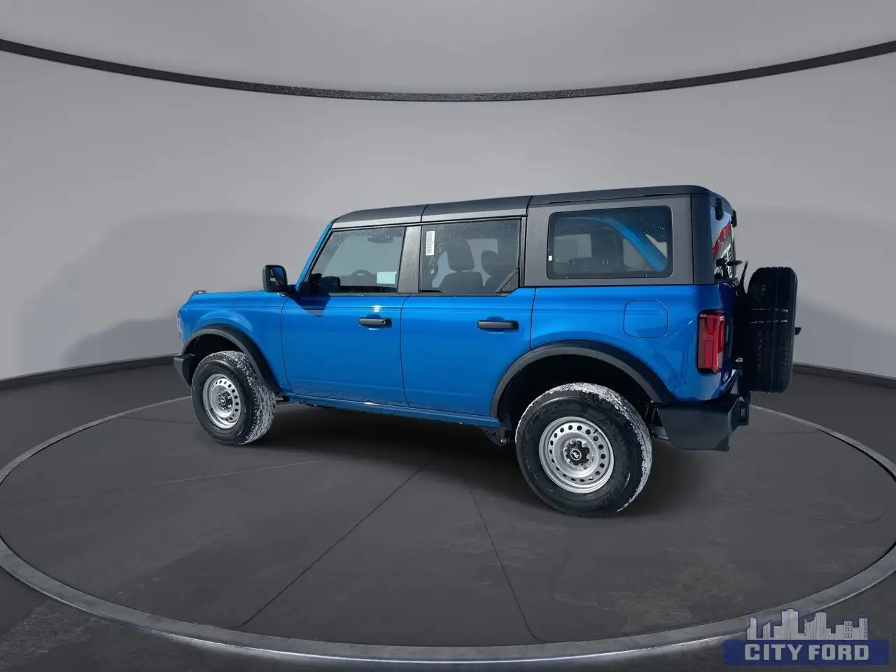 Ford Bronco снимка Ford Bronco