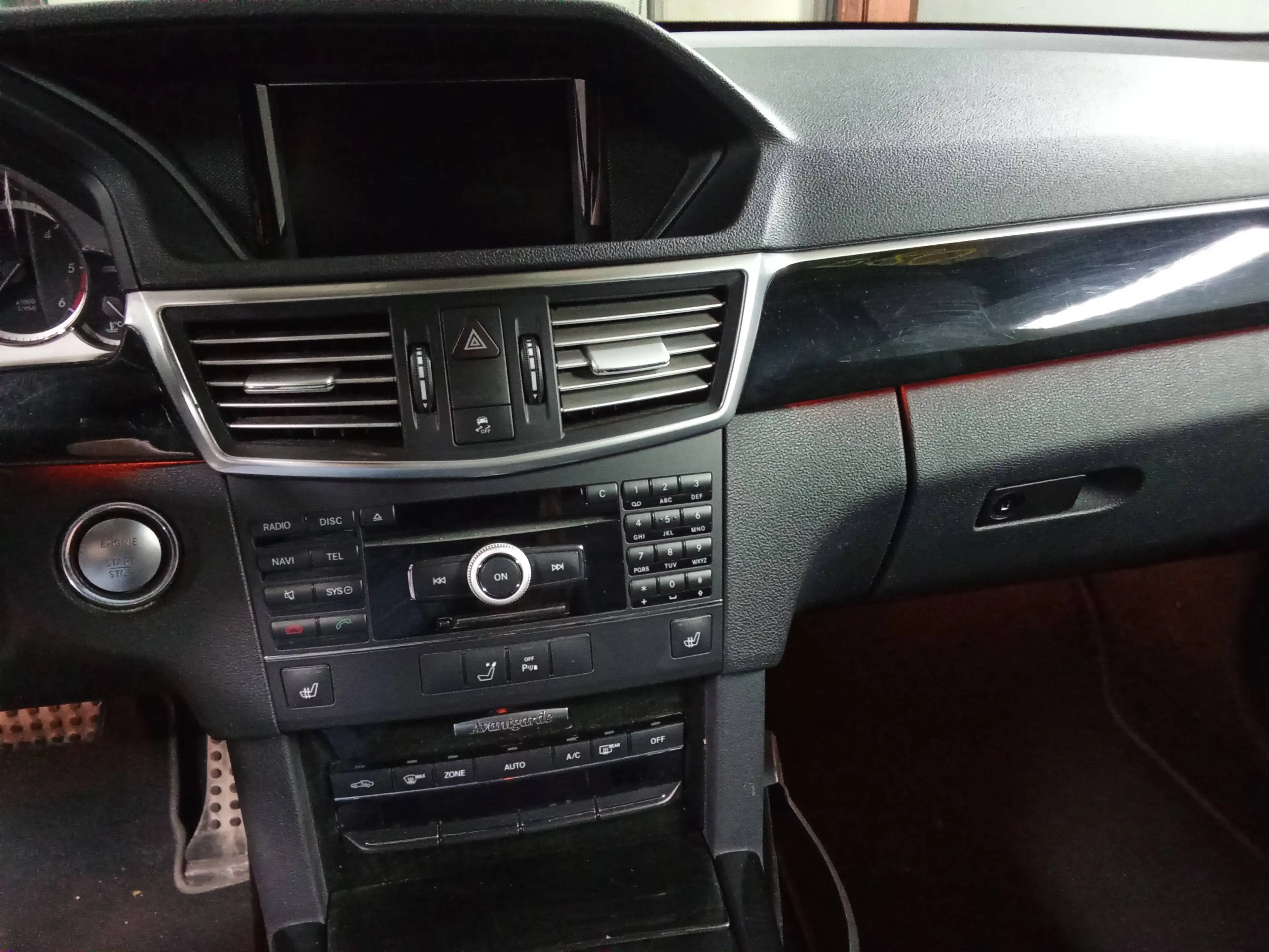 Mercedes-Benz E 350 E 350 CDI BlueEfficiency (212.225) — photo 9