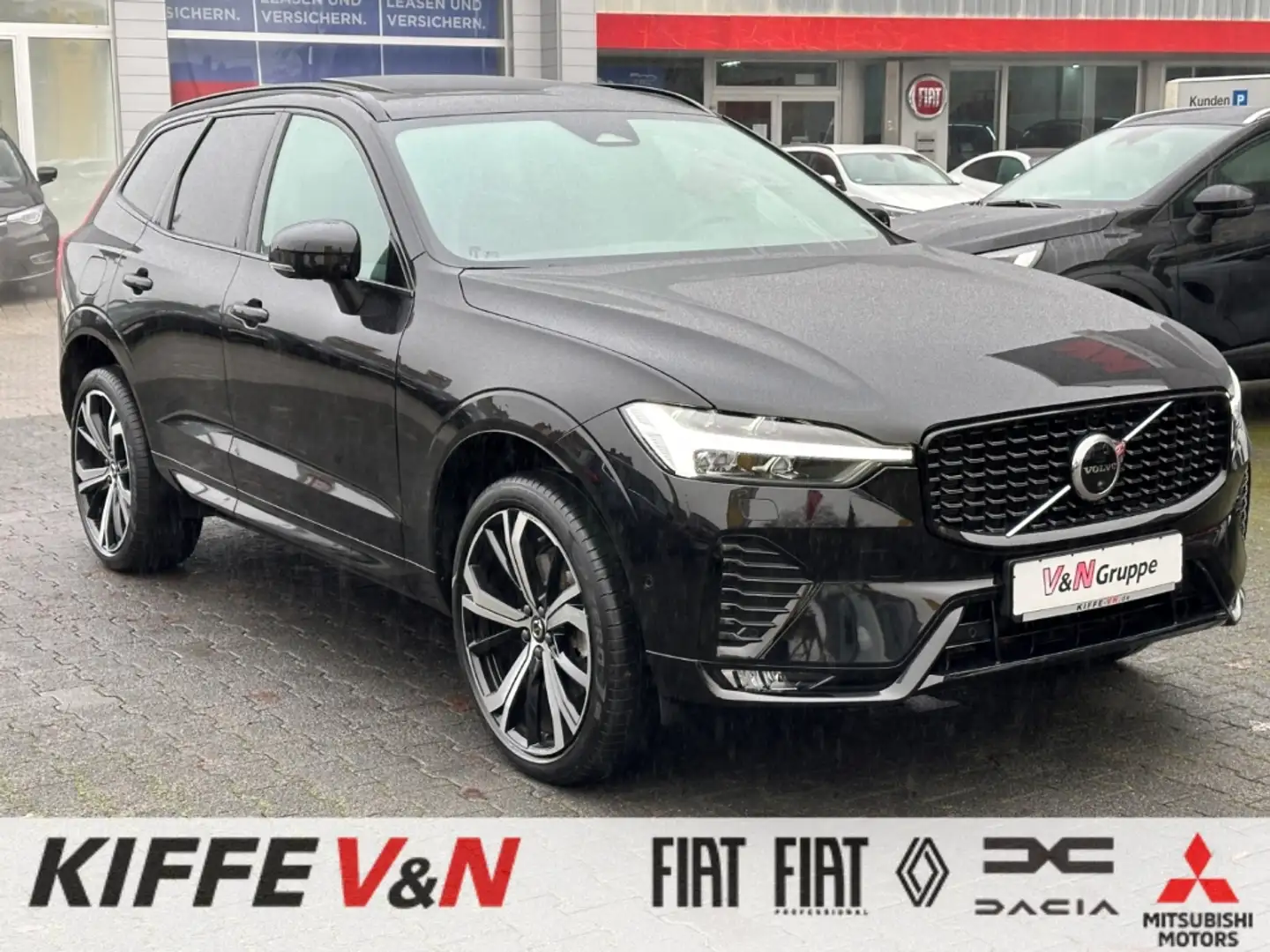 Volvo XC60 H&K Panorama 21-Zoll Standheiz Sportsitze Noir - 1