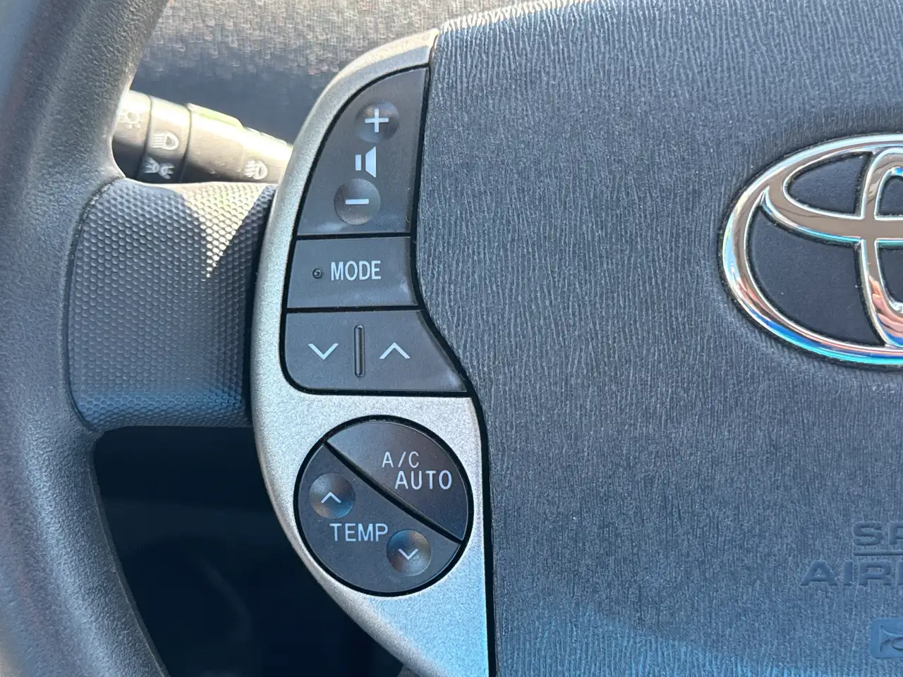 Toyota Prius снимка Toyota Prius