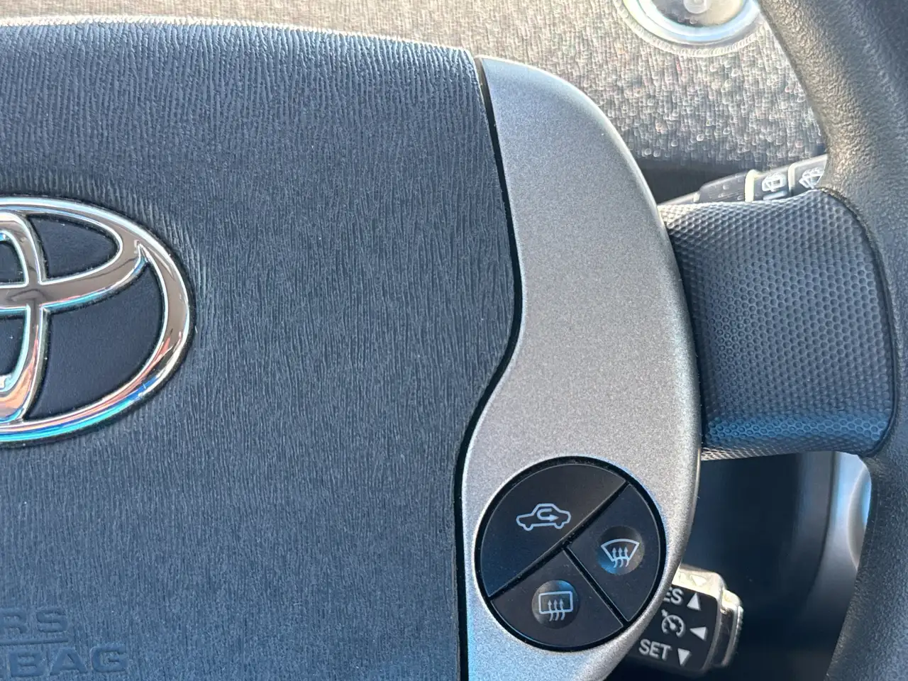 Toyota Prius снимка Toyota Prius