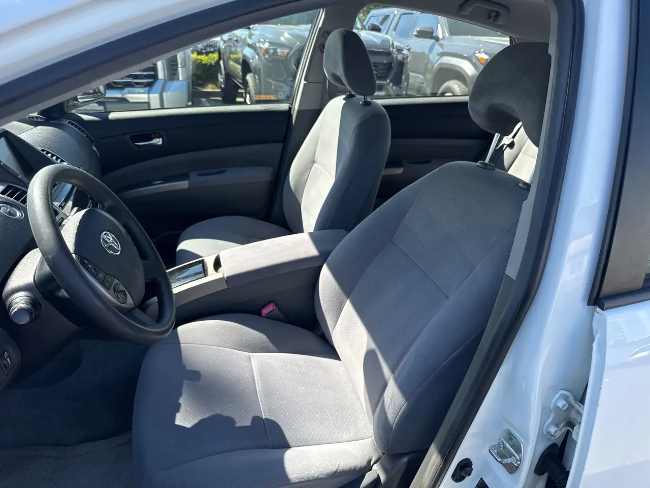 Toyota Prius снимка Toyota Prius