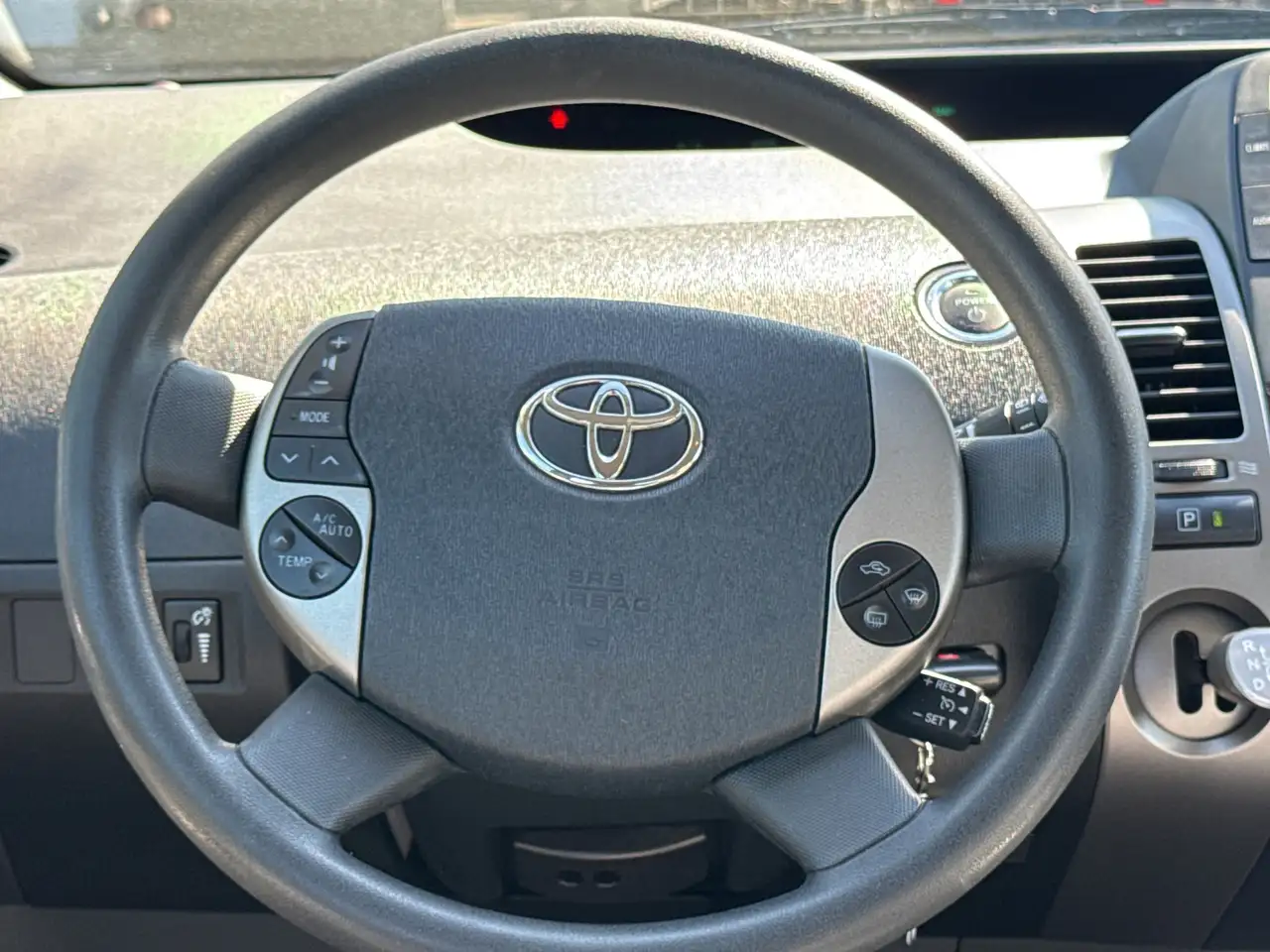 Toyota Prius снимка Toyota Prius