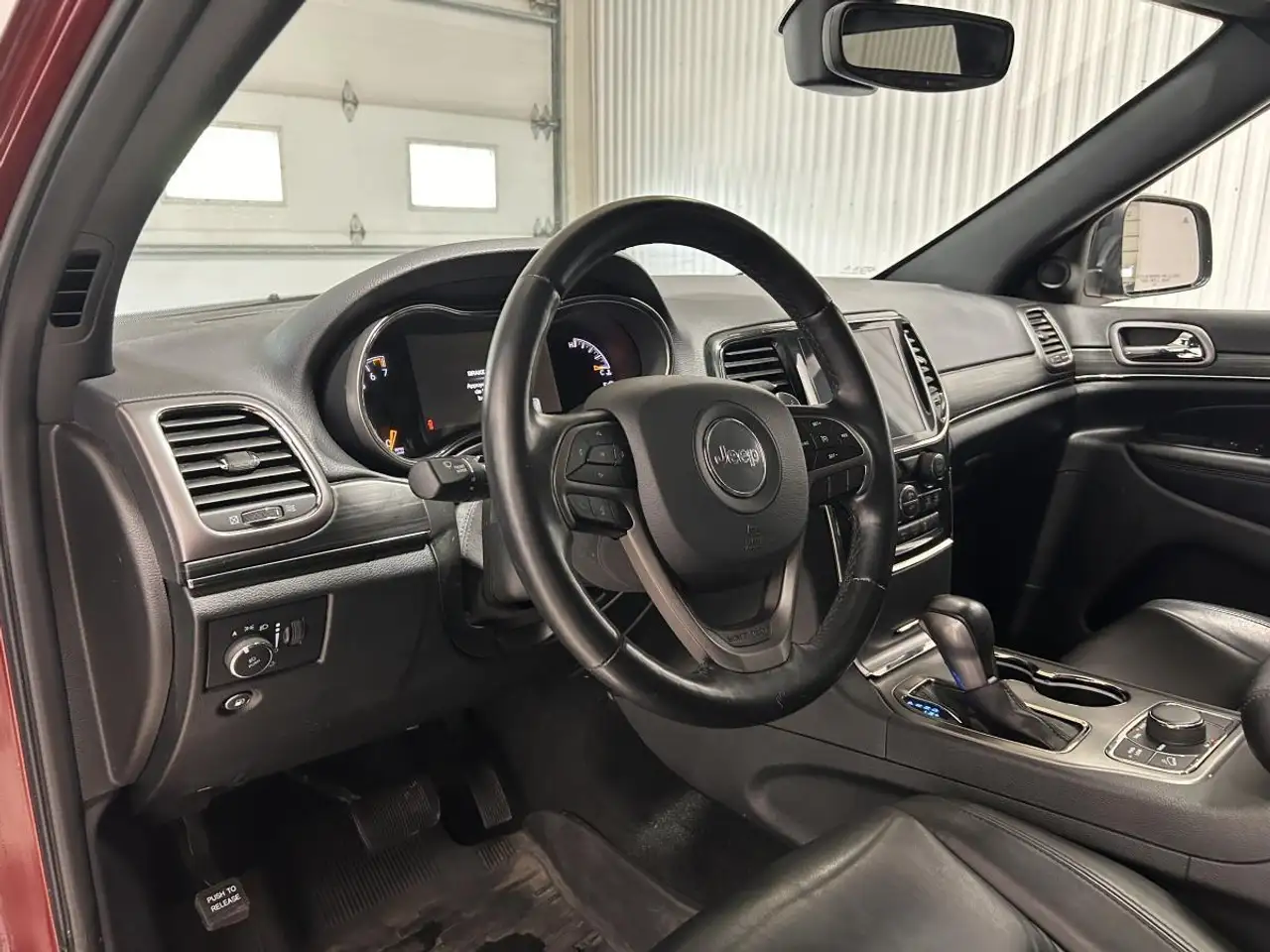 Jeep Grand Cherokee снимка Jeep Grand Cherokee