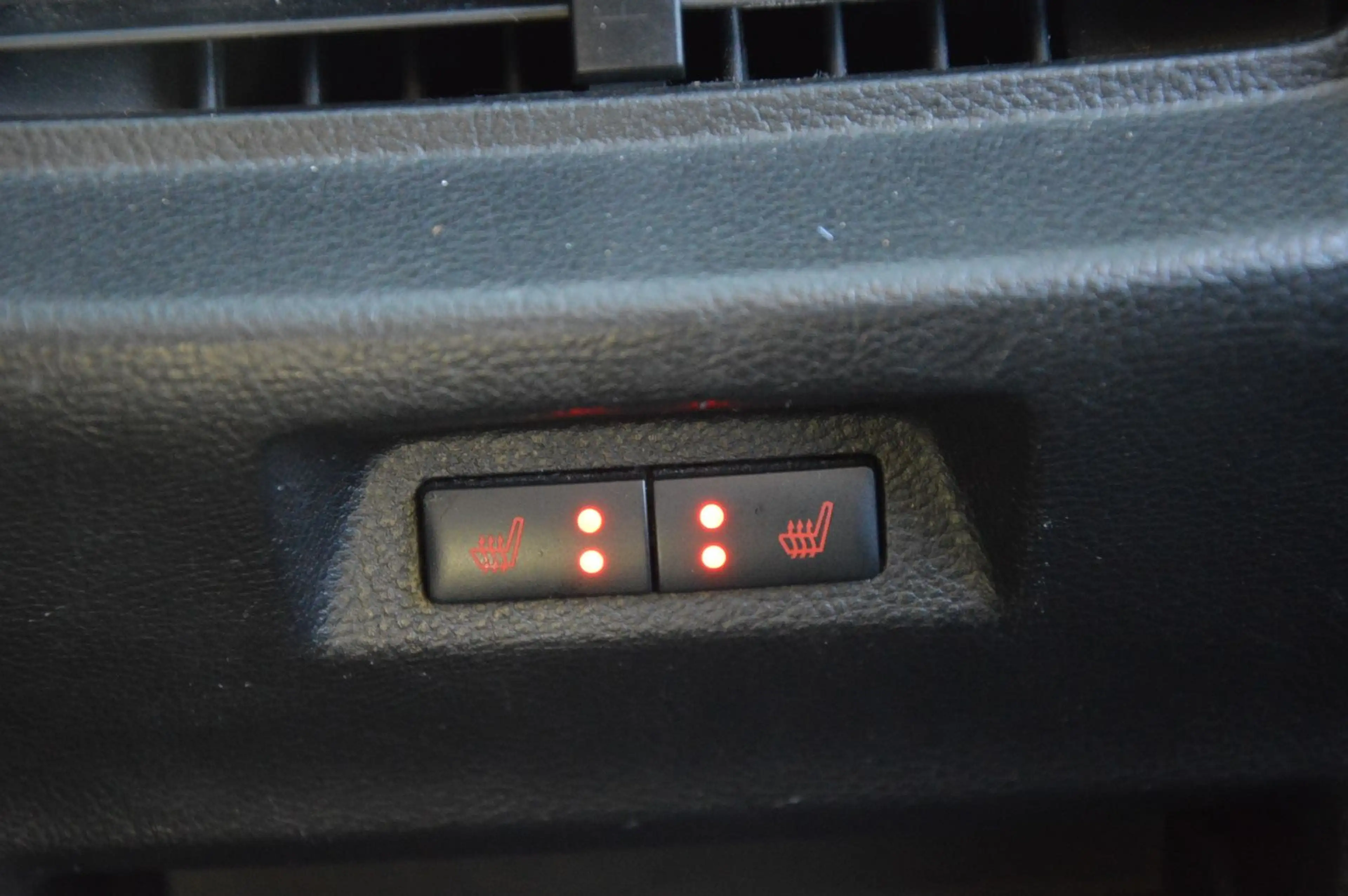 Ford Edge Sport 4x4 *SITZKLIMA*PANOO*AHK*CAM*NAVI* — photo 14