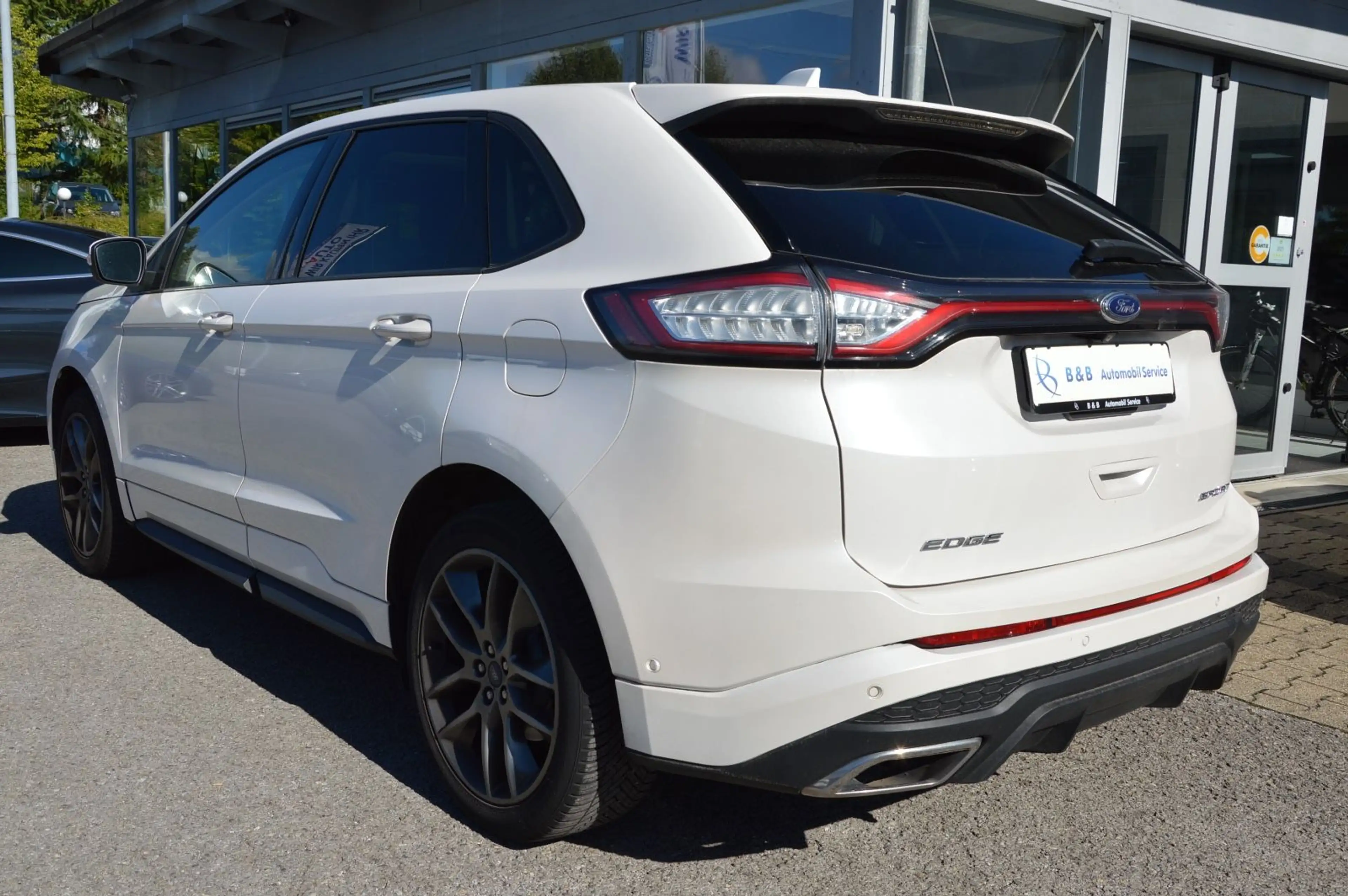 Ford Edge Sport 4x4 *SITZKLIMA*PANOO*AHK*CAM*NAVI* — photo 3