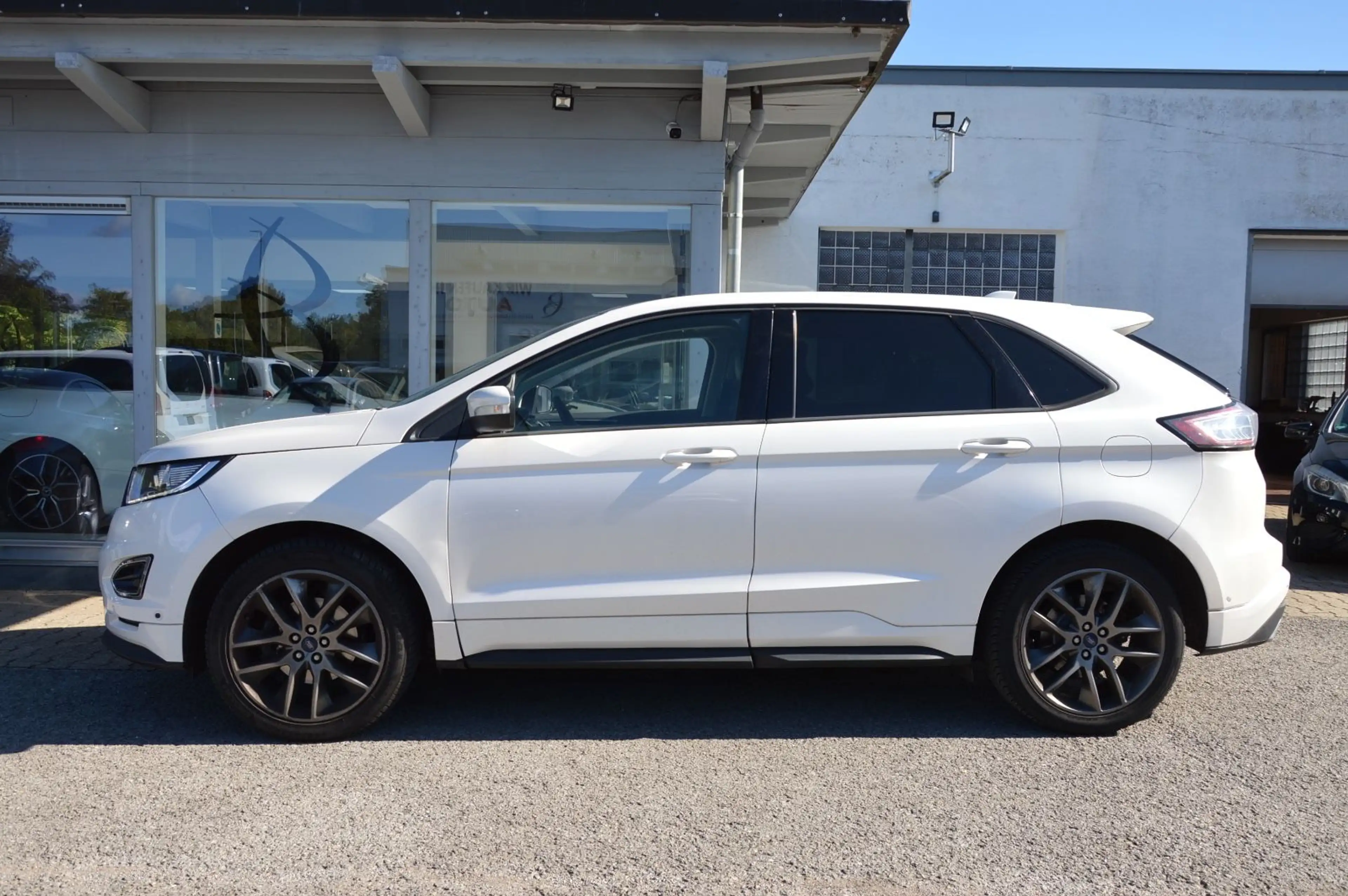 Ford Edge Sport 4x4 *SITZKLIMA*PANOO*AHK*CAM*NAVI* — photo 2