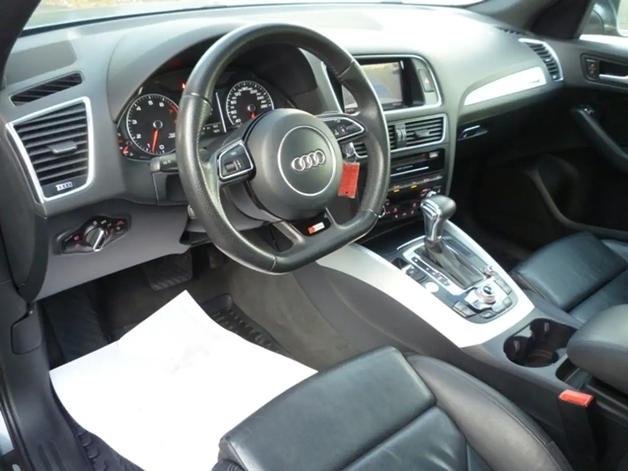 Audi Q5 снимка Audi Q5