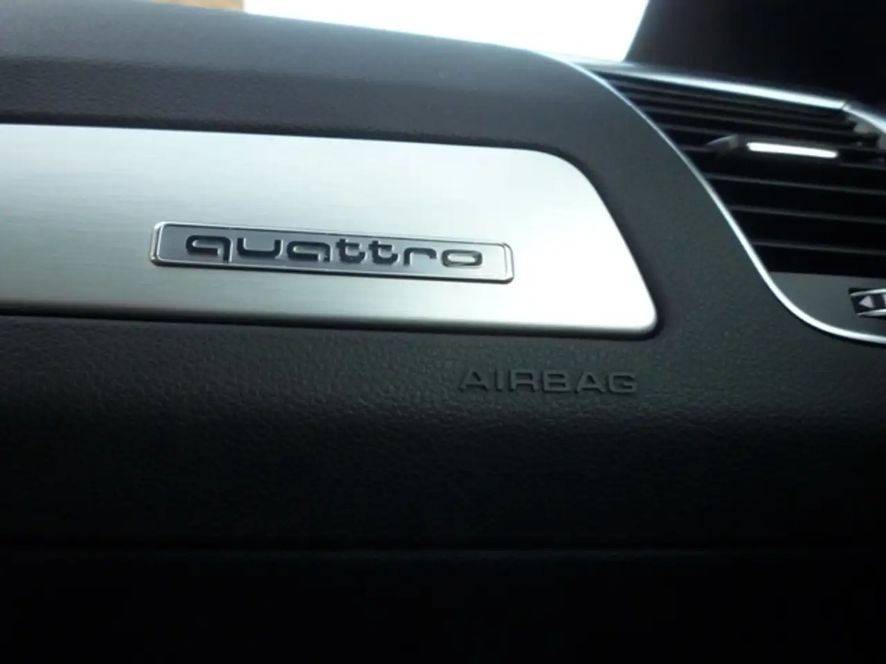 Audi Q5 снимка Audi Q5