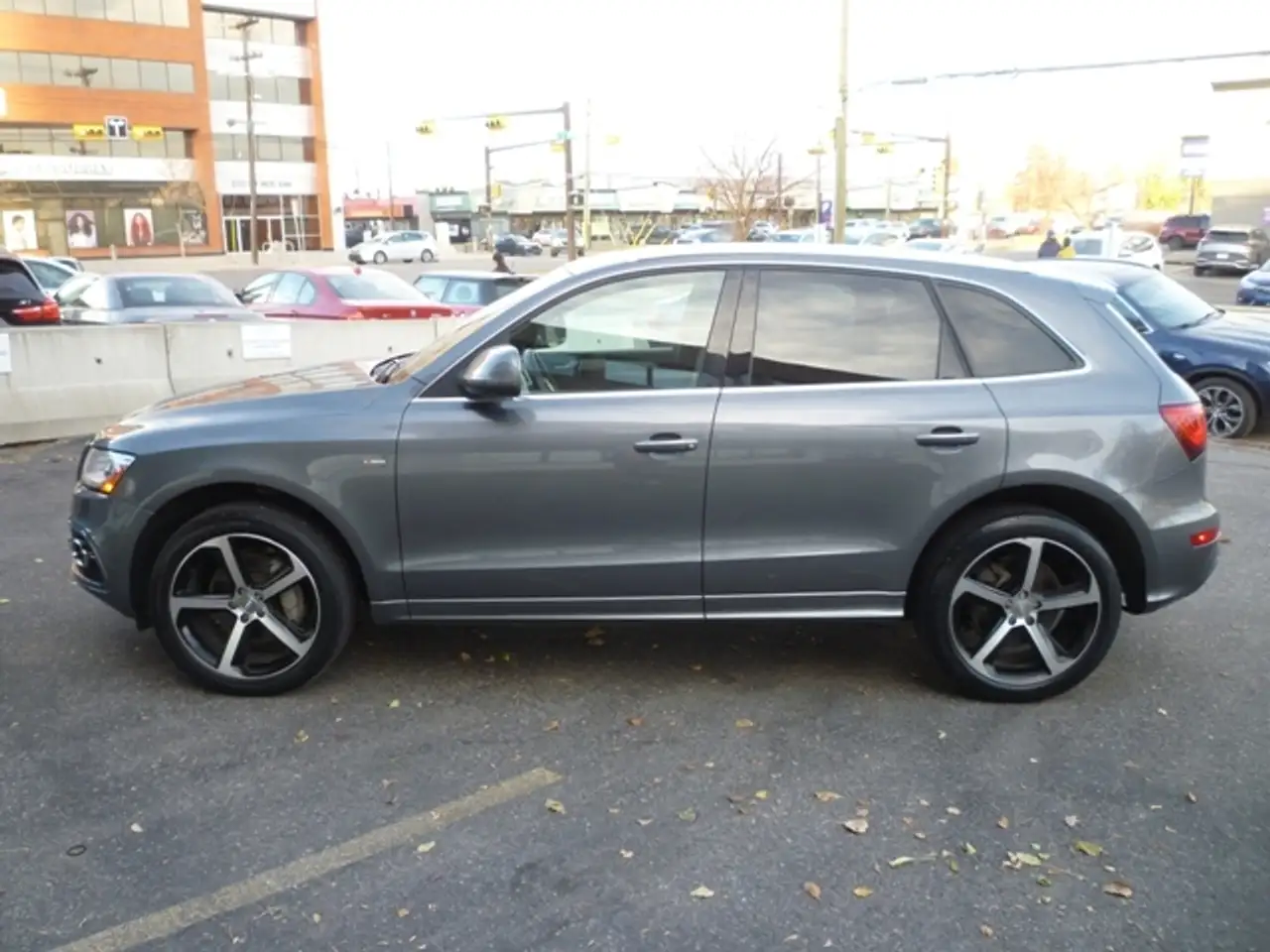 Audi Q5 снимка Audi Q5