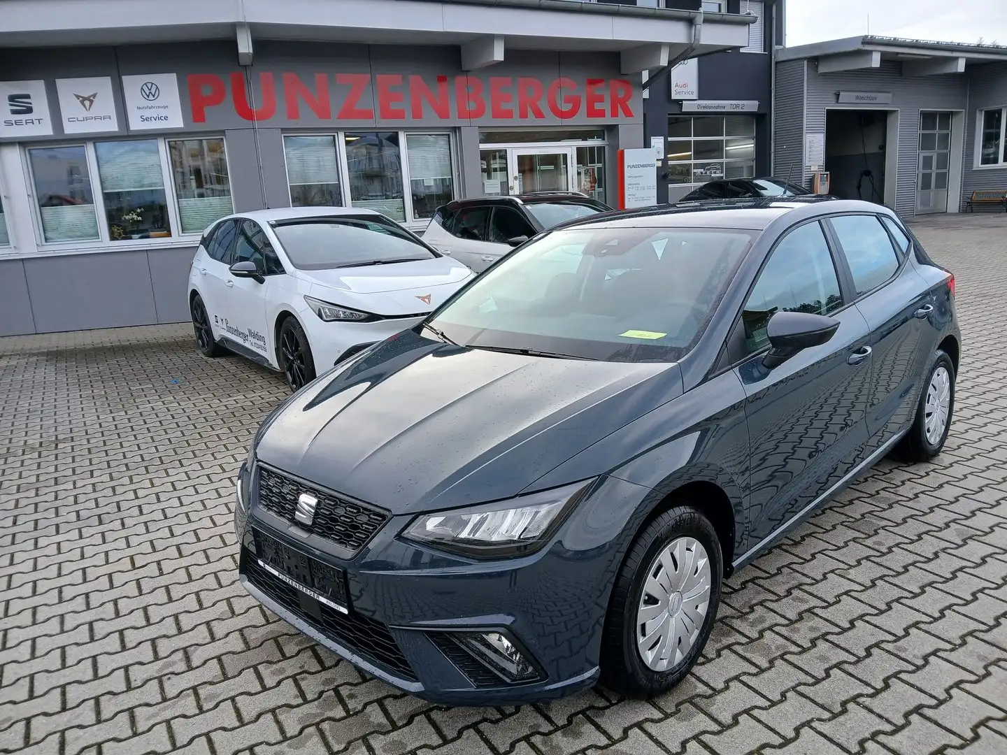 SEAT Ibiza Reference 1.0 TSI Grau - 1