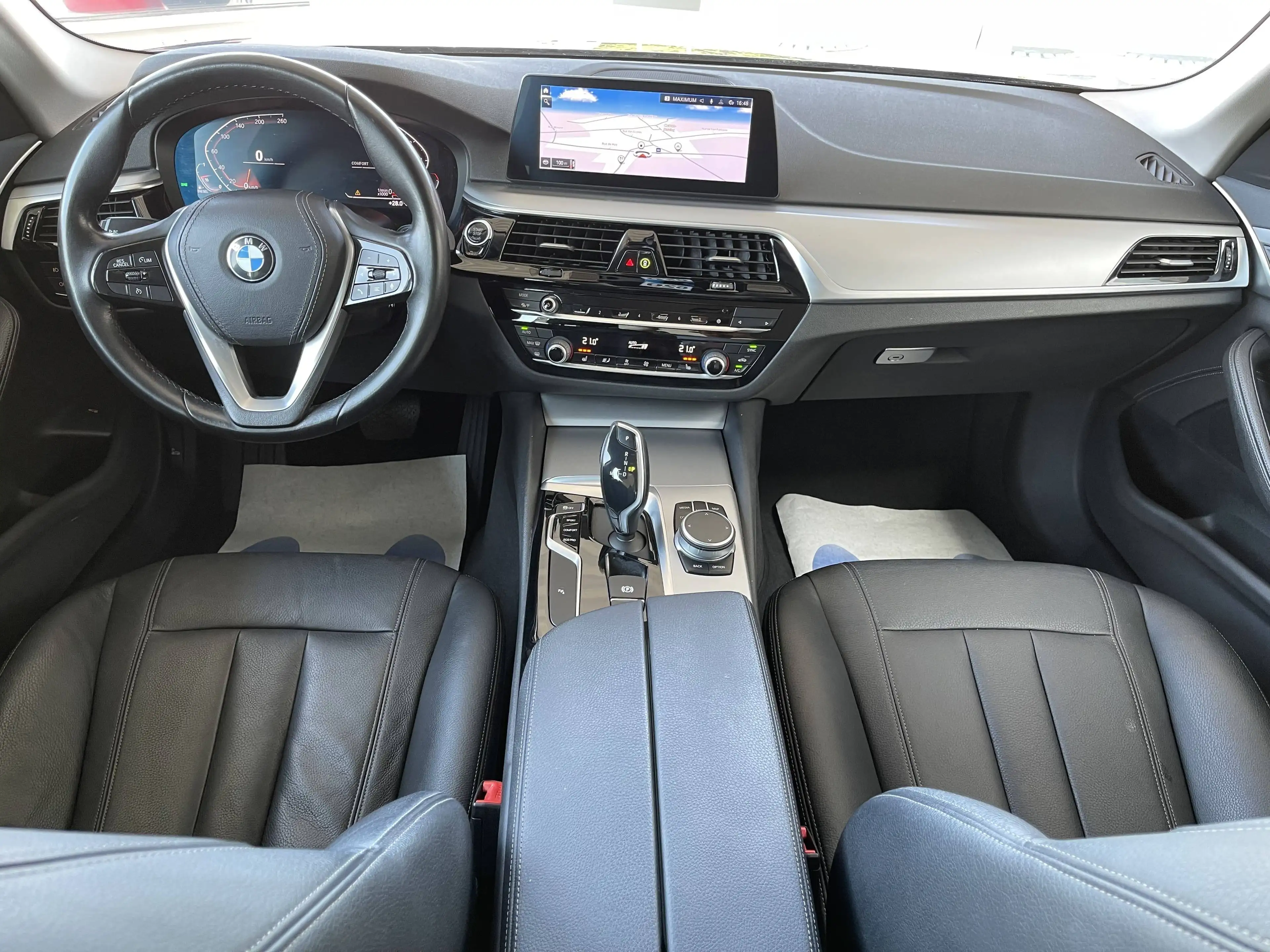 BMW 518 dA *** GARANTIE + COCKPIT + LED + CUIR + GPS *** — photo 10