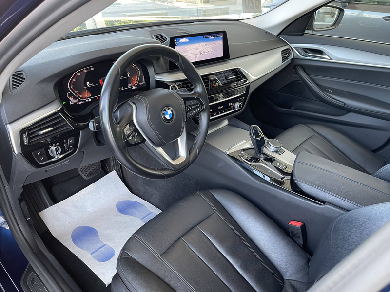 BMW 518 dA *** GARANTIE + COCKPIT + LED + CUIR + GPS *** — photo 11