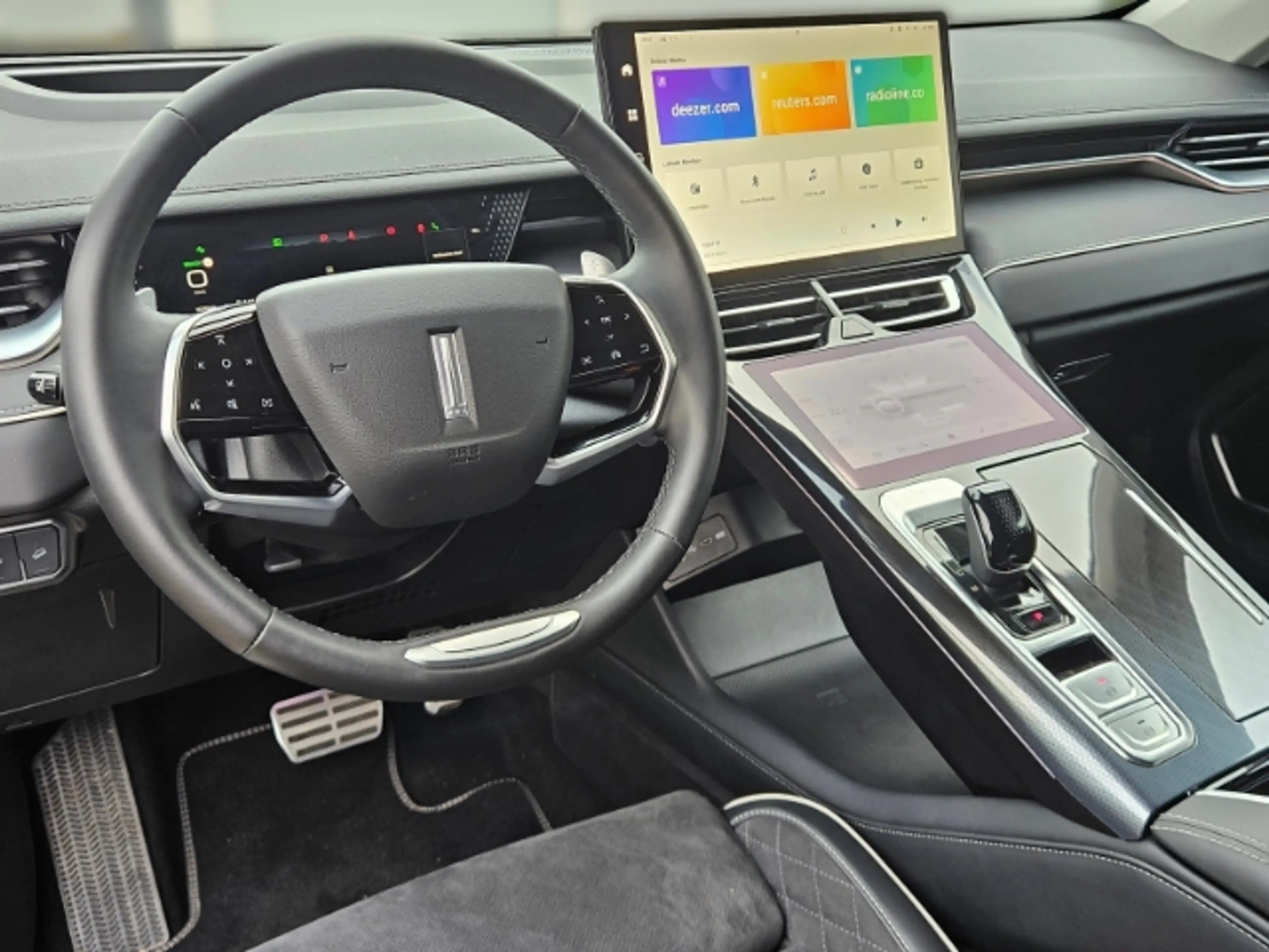 GWM WEY 05 Luxury 2.0 AWD Sitzkomfortpaket Plug In Hybrid Pow — photo 8