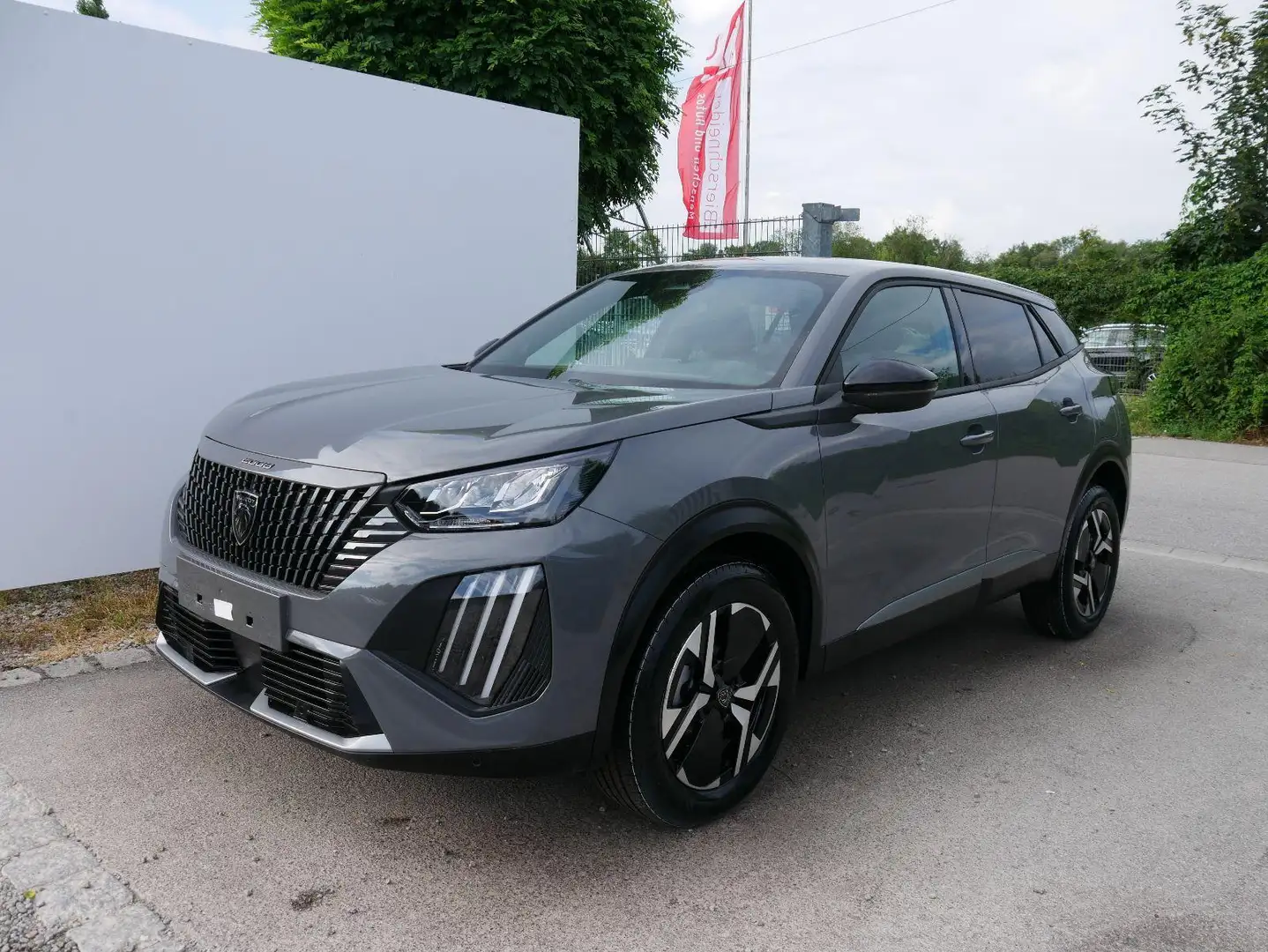 Peugeot 2008 Allure 1.2*NAVI*TEMPOMAT*KLIMA*PDC*LED*BLUETOOT... Grau - 1