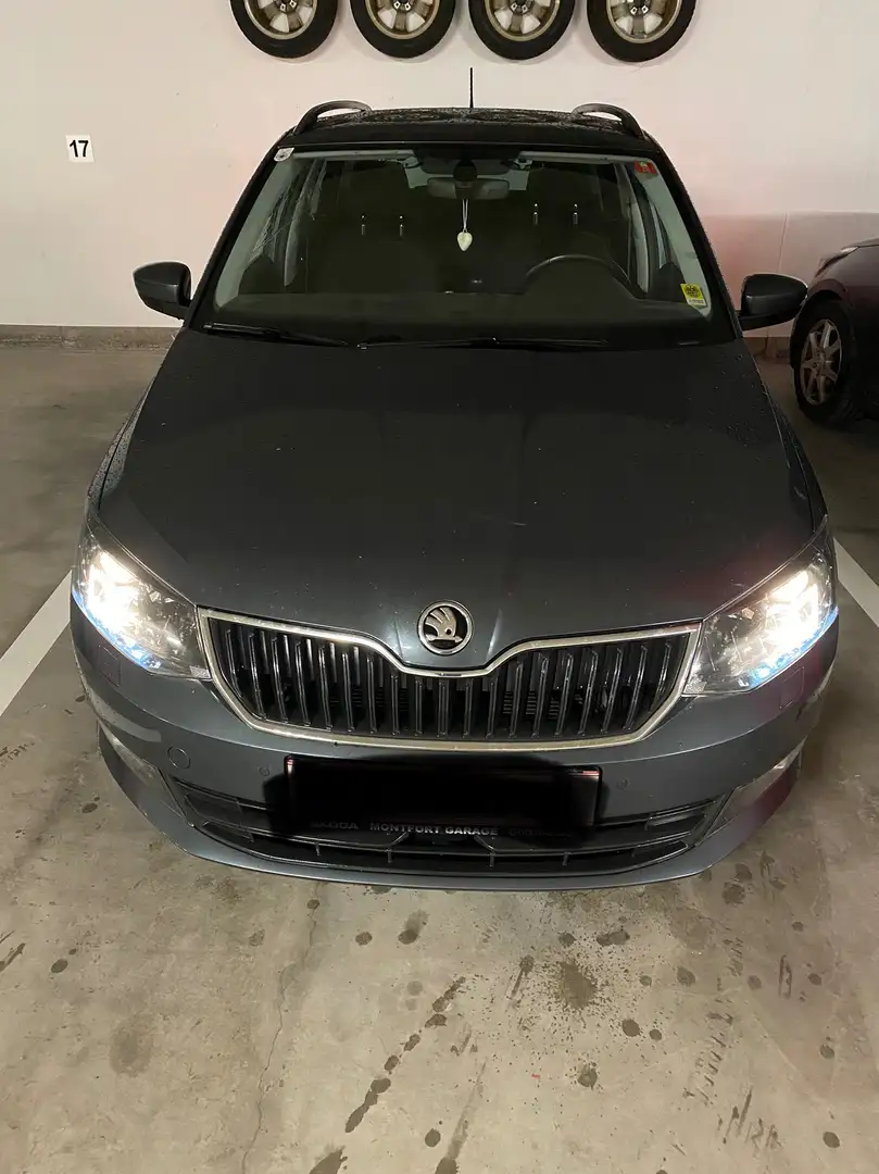 Skoda Fabia Fabia Combi Style 1,2 TSI Style Grau - 1