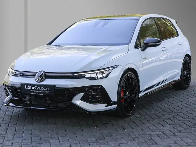 Volkswagen Golf view 4