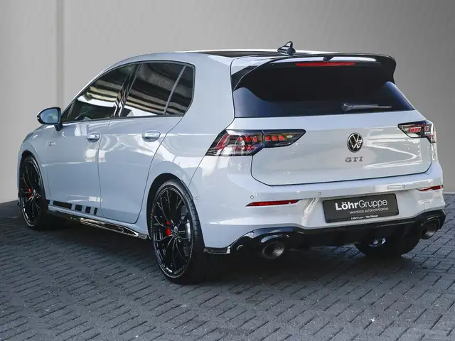 Volkswagen Golf view 6