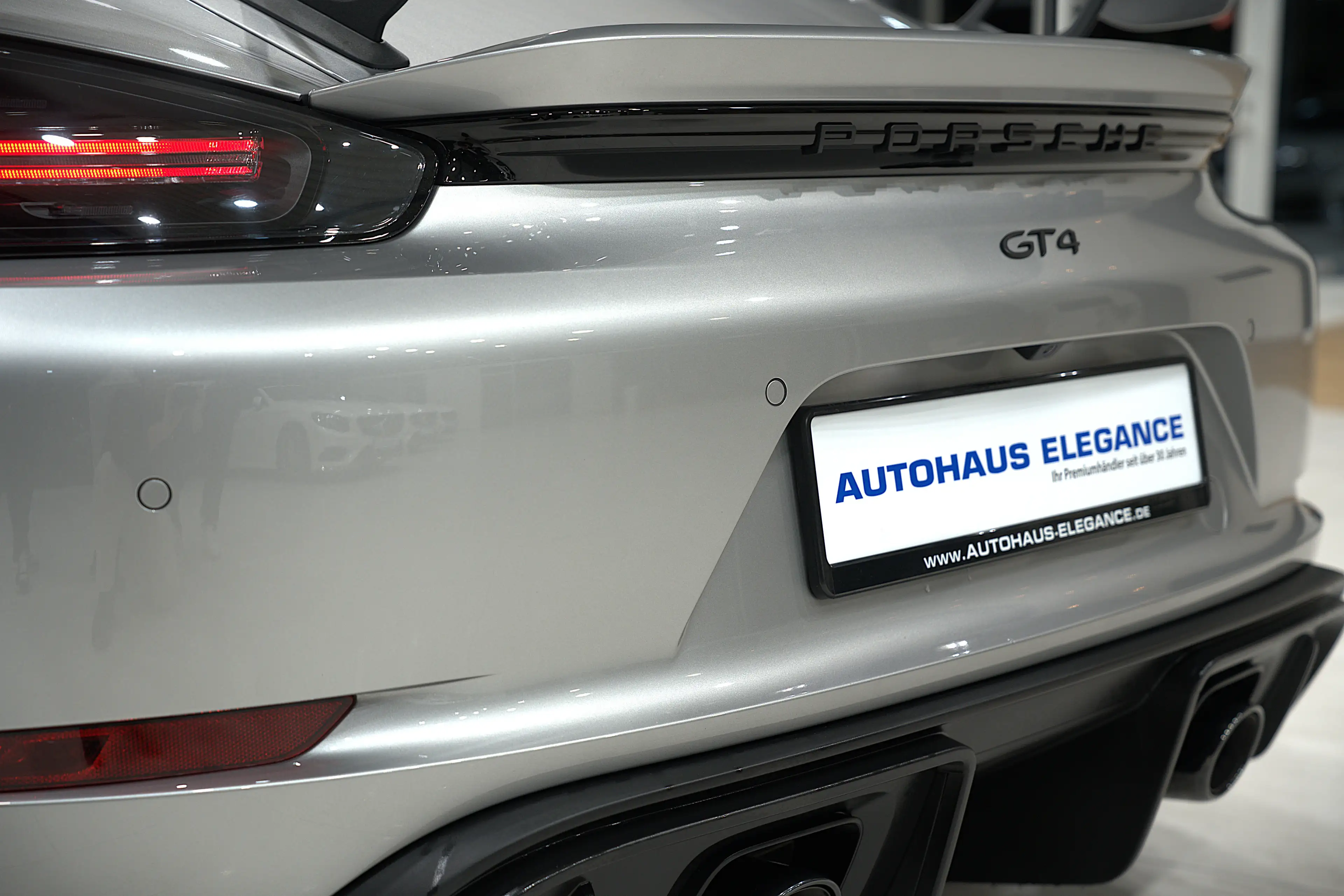Porsche Cayman 718 GT4*CARBON-SCHALEN*SPORT-CHRONO*BOSE* — photo 12