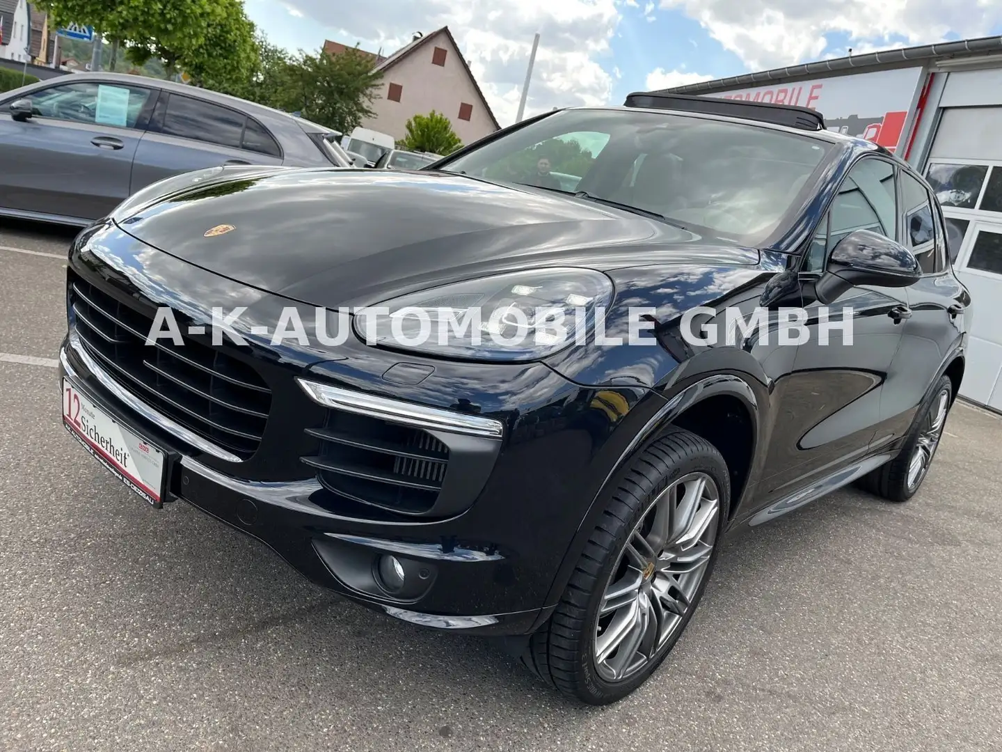 Porsche Cayenne S Diesel Platinum Edition*PANO*ACC*BOSE* Schwarz - 2
