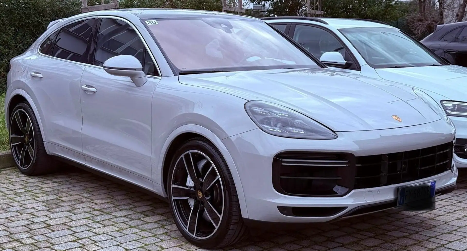 Porsche Cayenne Coupé 4.0 V8 Turbo Grigio - 1