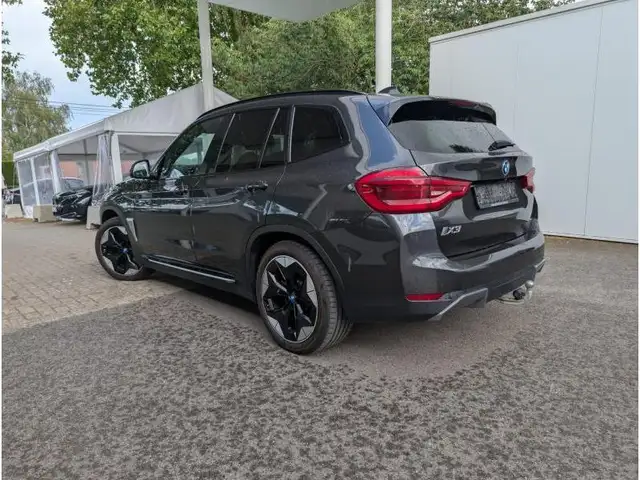 BMW Ix3 view 5