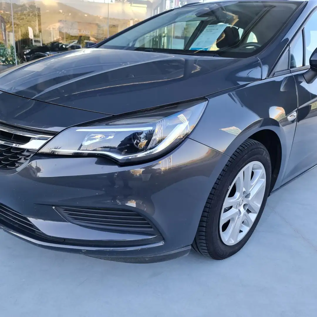 Opel Astra Sports Tourer 1.6 CDTI Elective Gris - 1