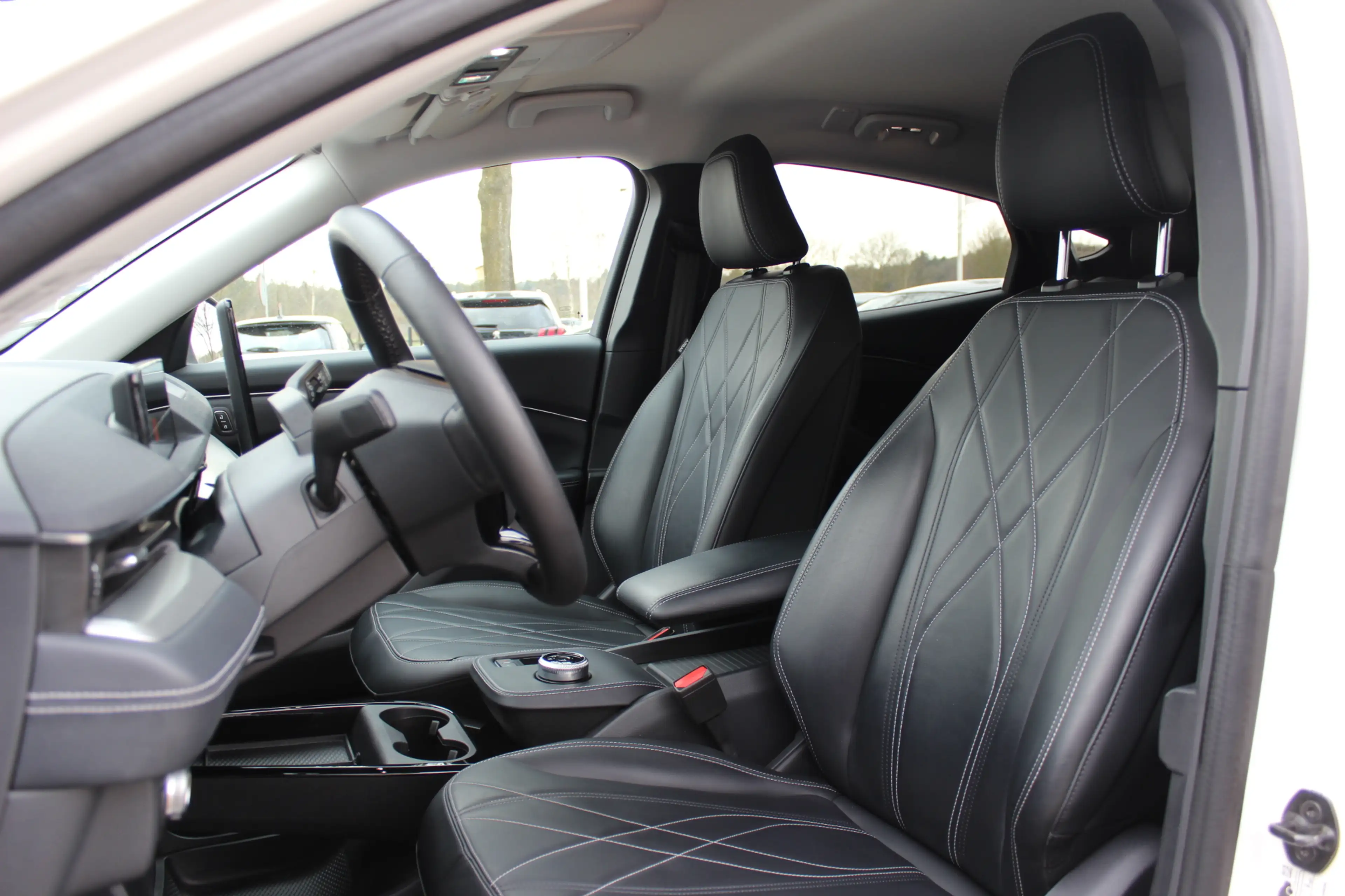 Ford Mustang Mach-E Extended RWD 98 kWh / SoH 93,4% / 360Camera / Lede — photo 5