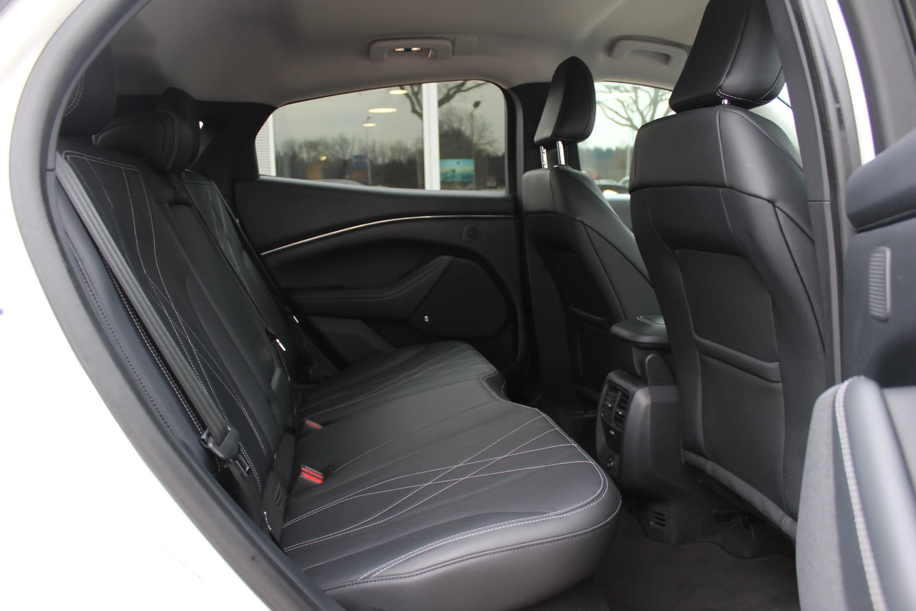 Ford Mustang Mach-E Extended RWD 98 kWh / SoH 93,4% / 360Camera / Lede — photo 13