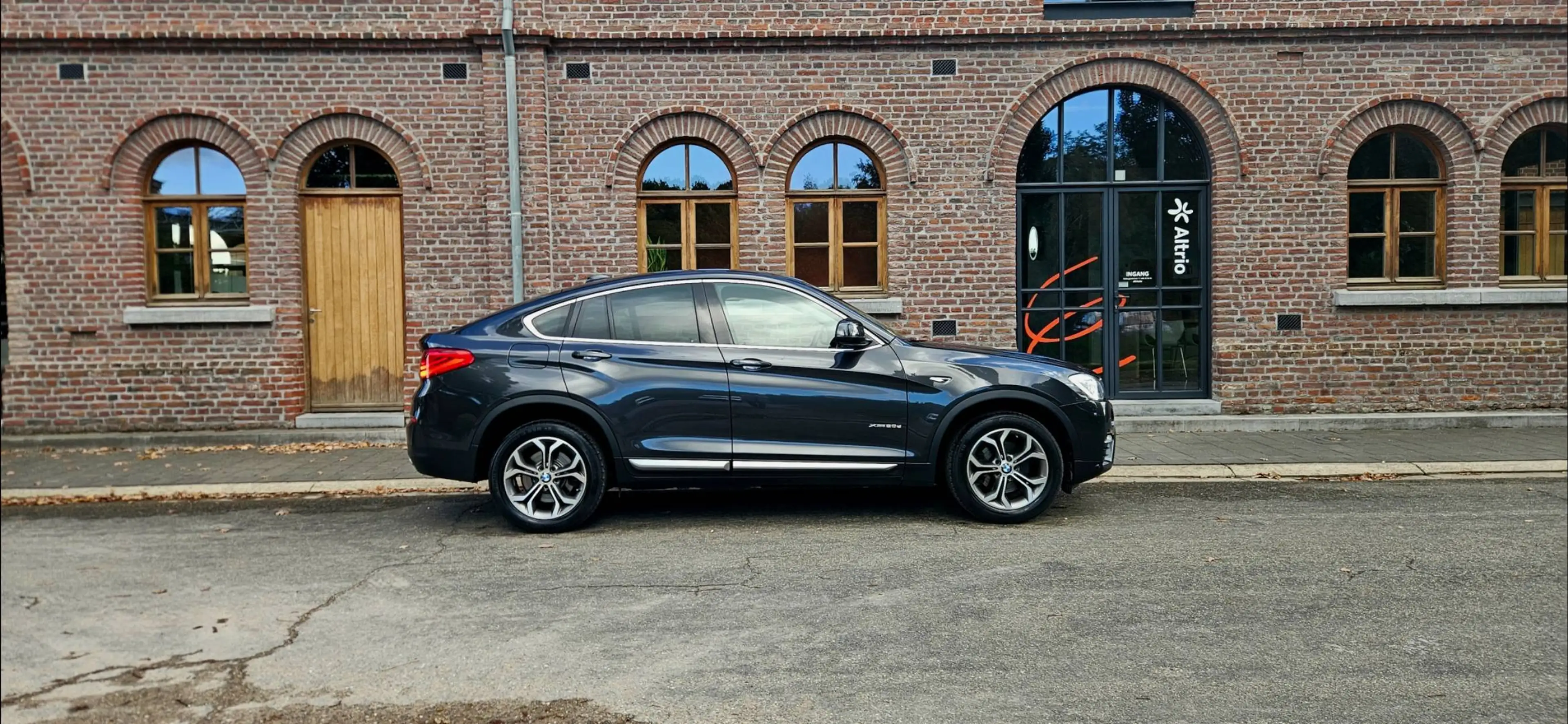BMW X4 xDrive20 X LINE SPORT/LEDER/XENON/CAMERA/NAVI PROFF/***TOP STAAT — photo 2