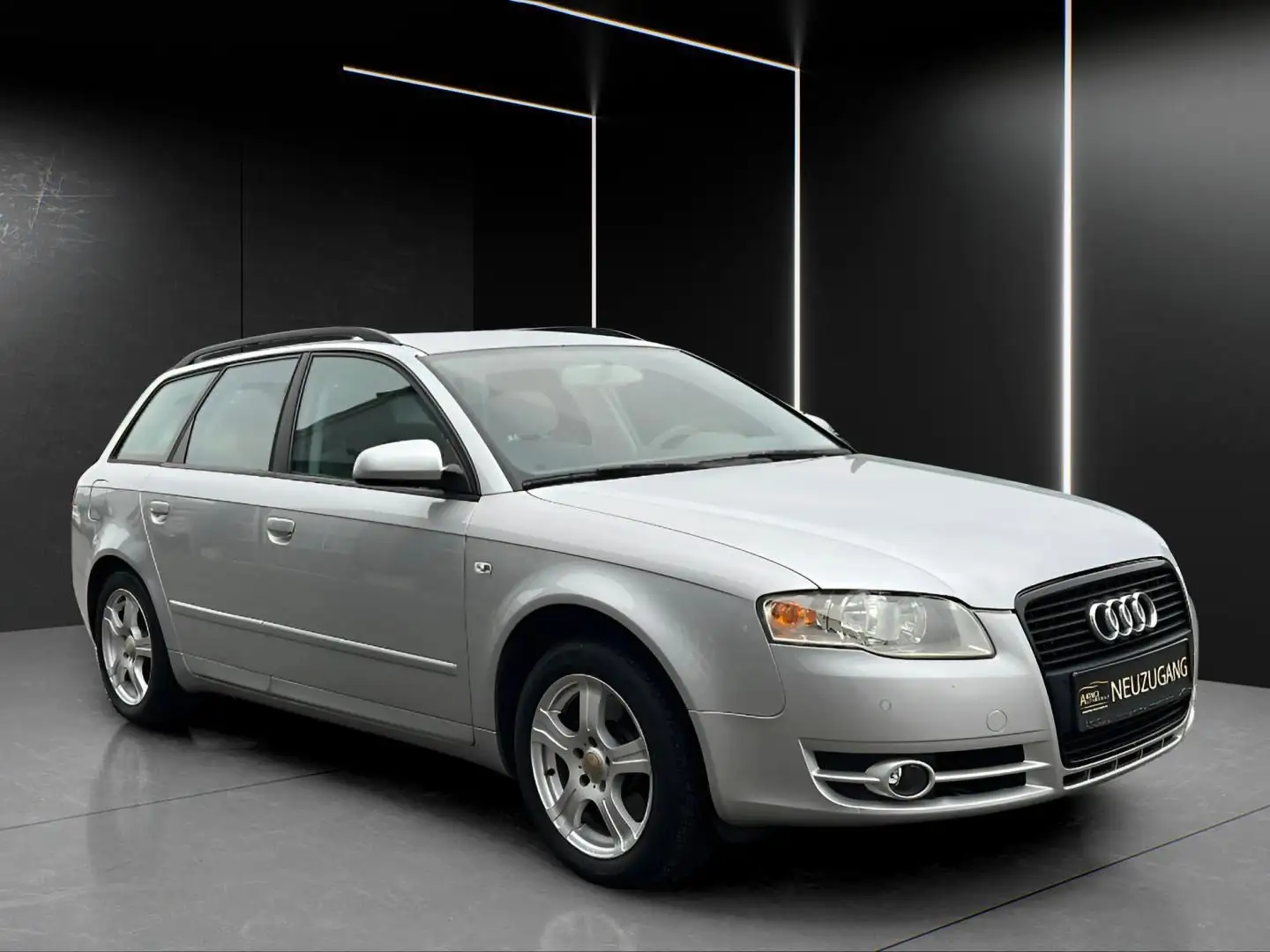 Audi A4 Avant 2.0 TDI *170PS*Anhängerk.*Shz*1HAND Silber - 1