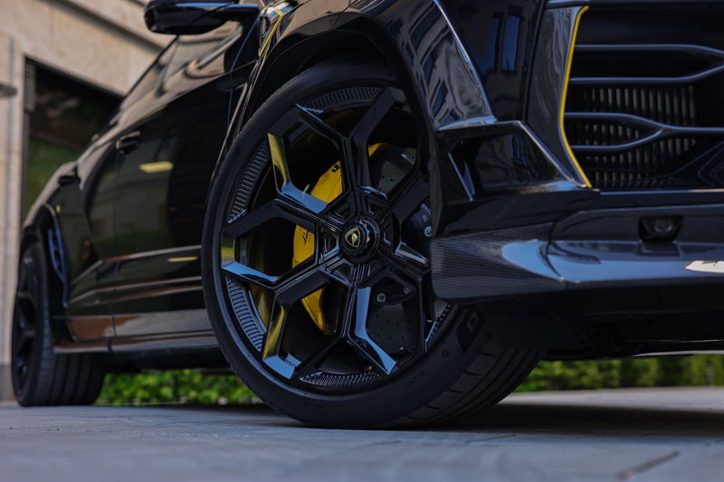 Lamborghini Urus 4.0 V8 SE | NOVITEC ESTESO | CARBON — photo 46
