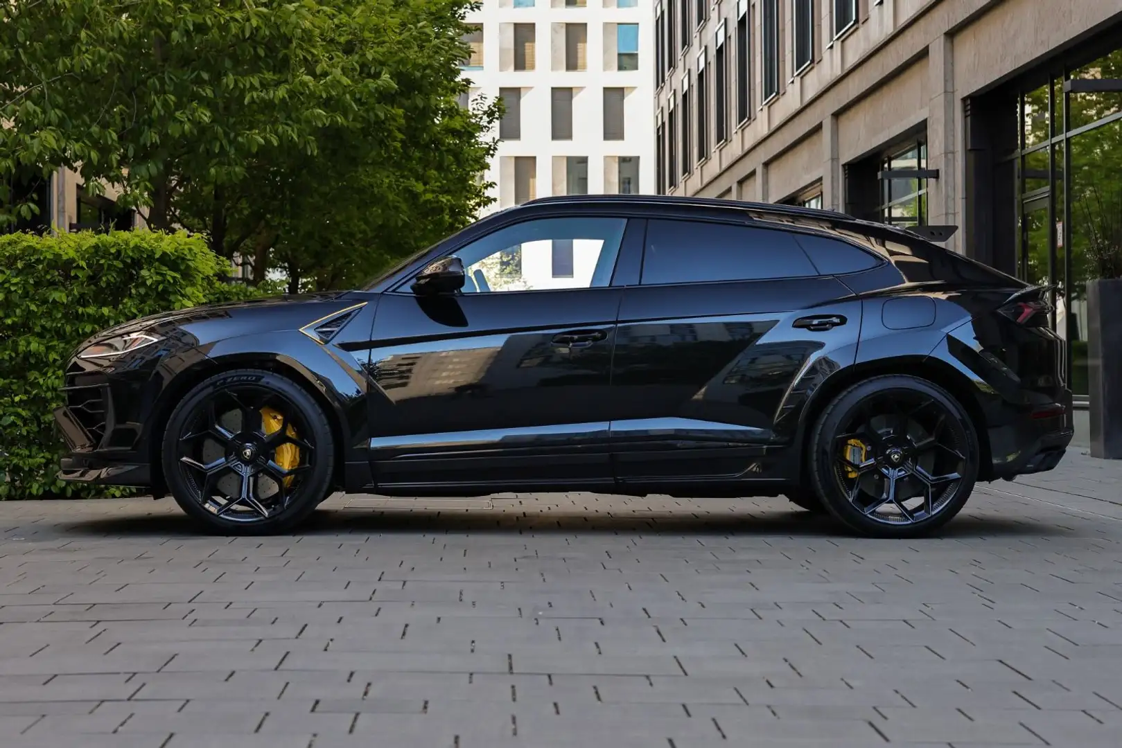 lamborghini urus