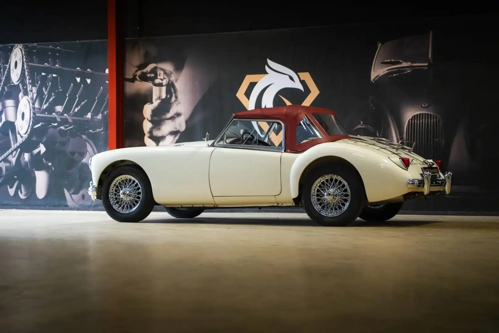 MG MGA 1600 Weiß - 2