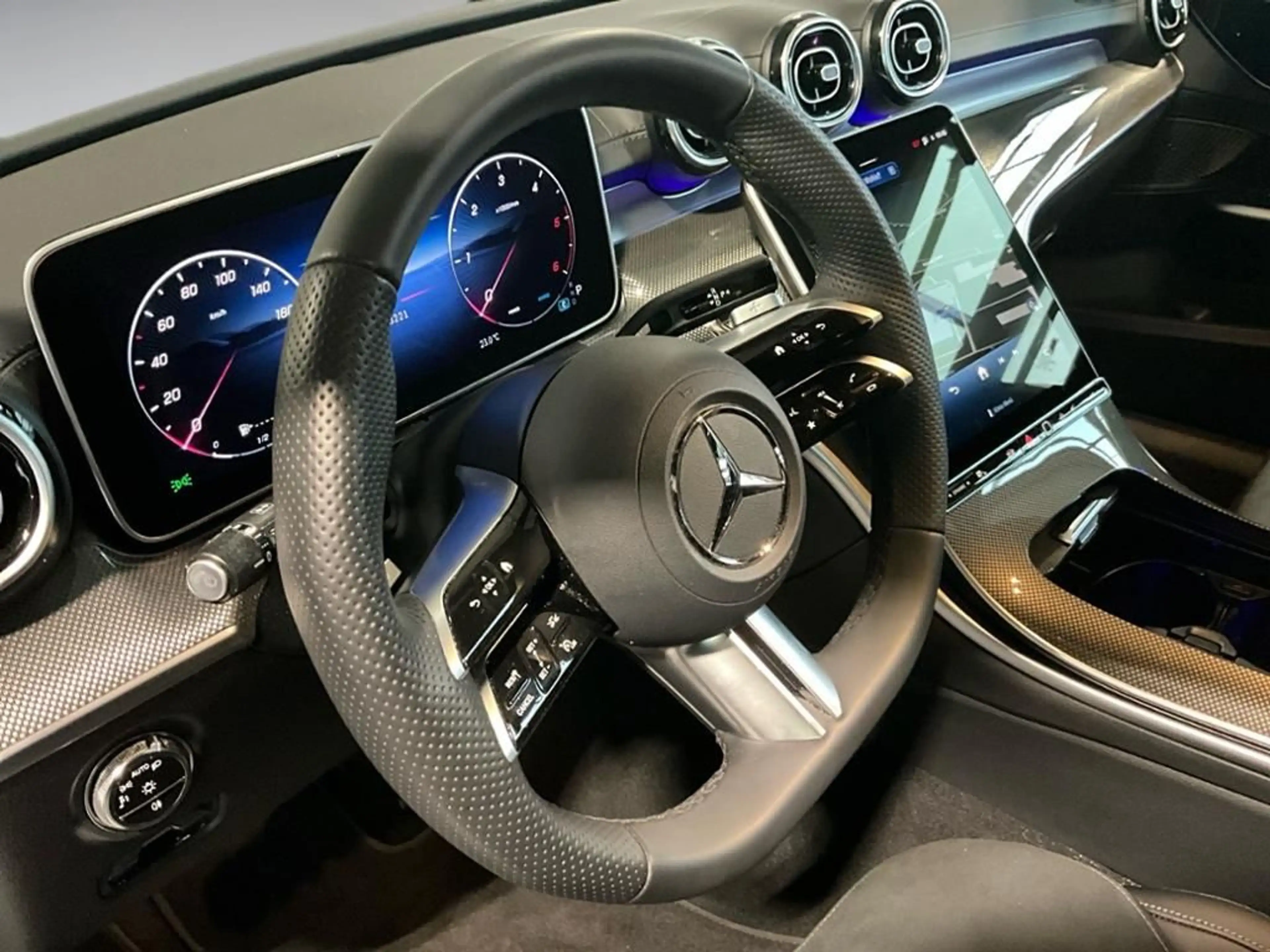 Mercedes-Benz C 300 d T AMG Style AHK AUT Akustikglas Kam. LED — photo 5
