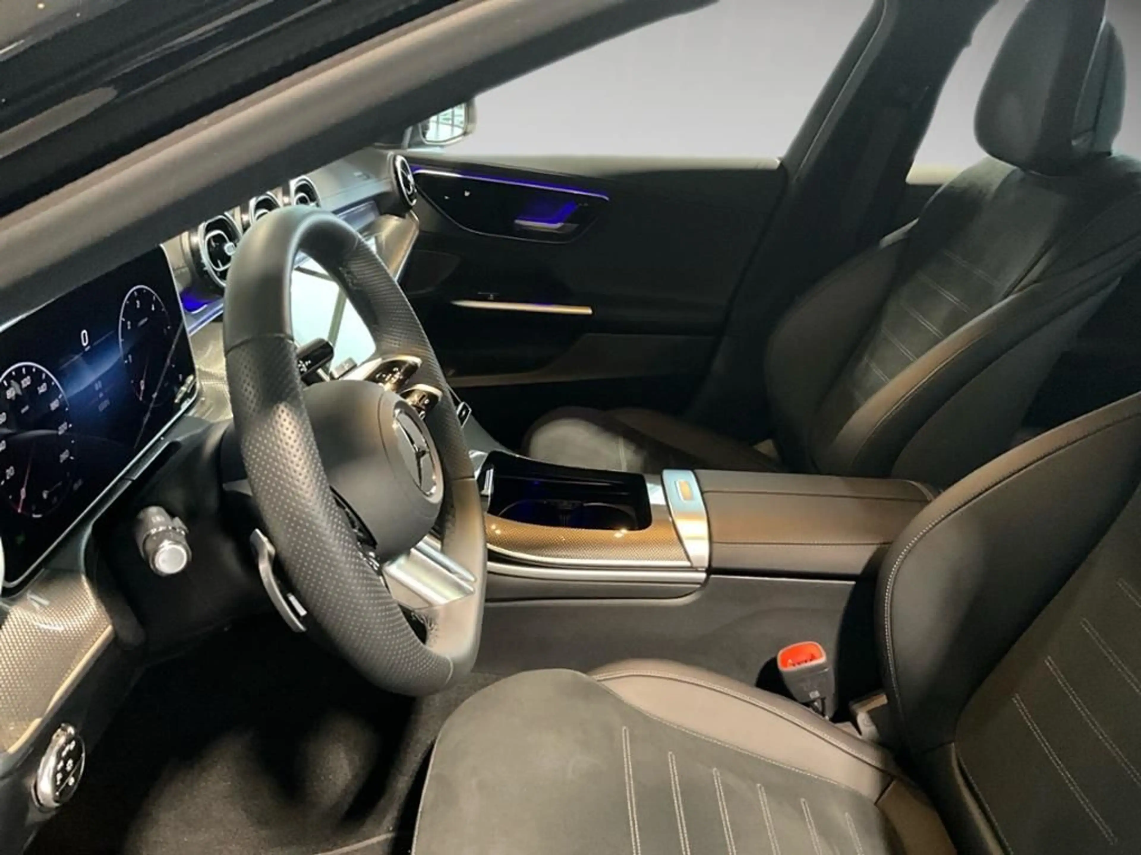 Mercedes-Benz C 300 d T AMG Style AHK AUT Akustikglas Kam. LED — photo 6