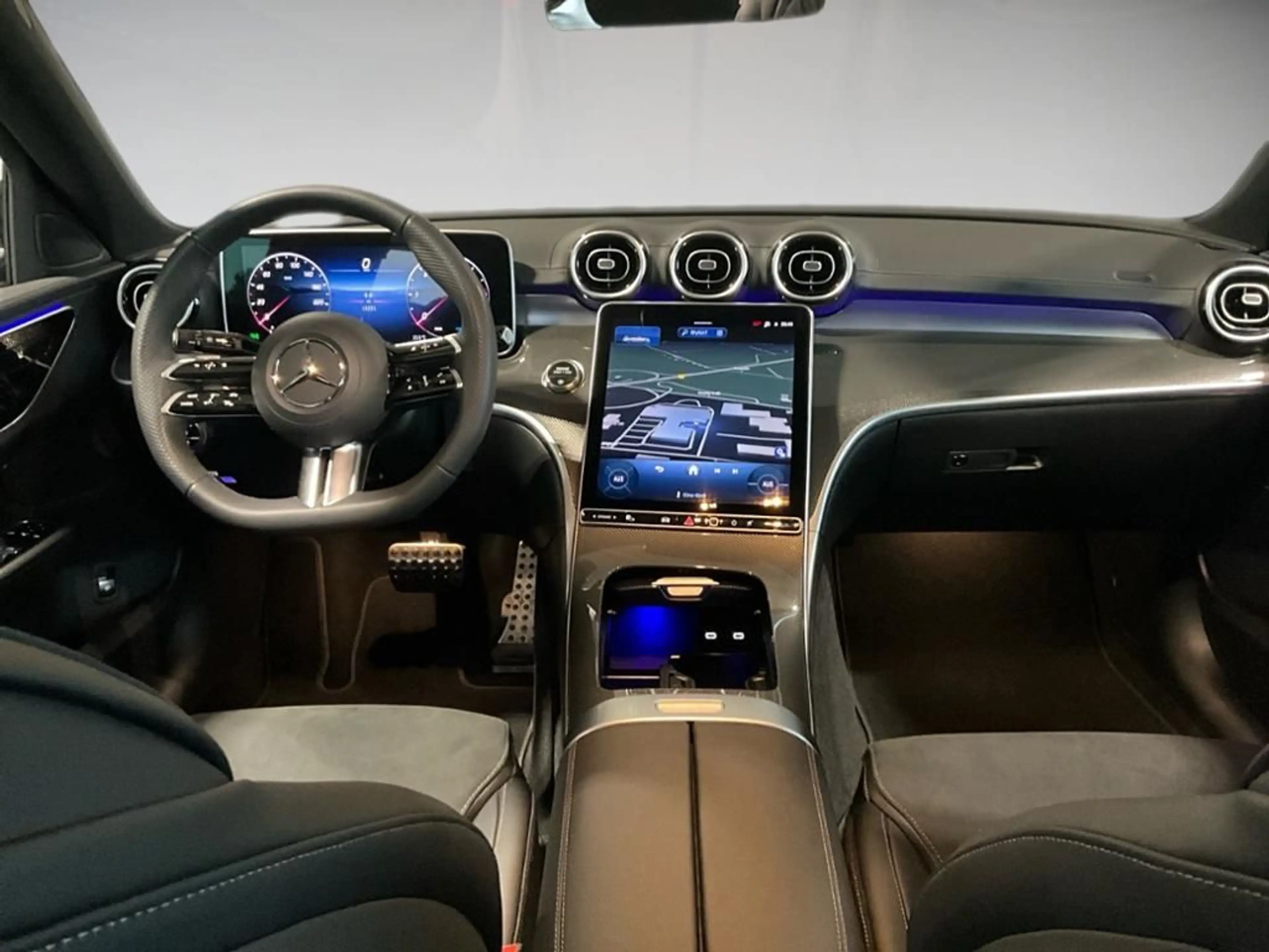 Mercedes-Benz C 300 d T AMG Style AHK AUT Akustikglas Kam. LED — photo 14