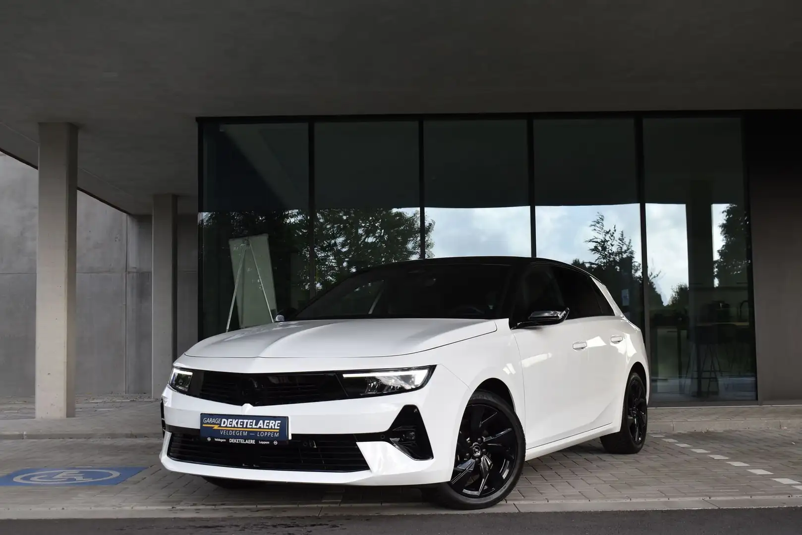 Opel Astra 1.2Turbo Start/Stop GS 130pk*CarPlay*Camera*Zetel Blanc - 1