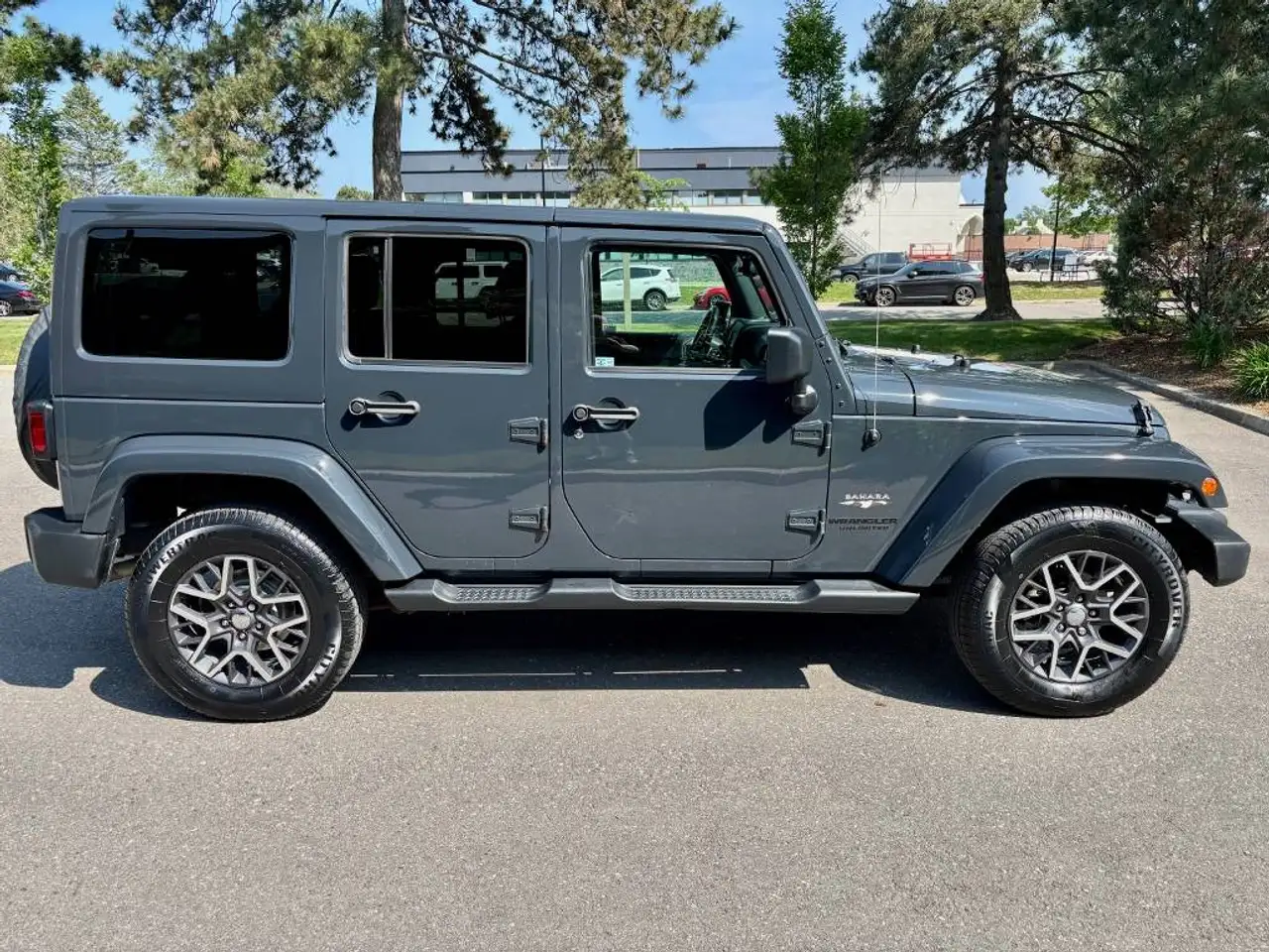 Jeep Wrangler photo Jeep Wrangler