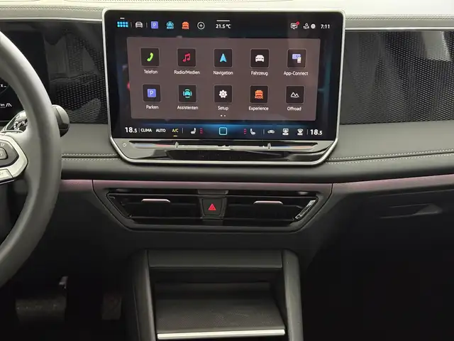 Volkswagen Tiguan view 11