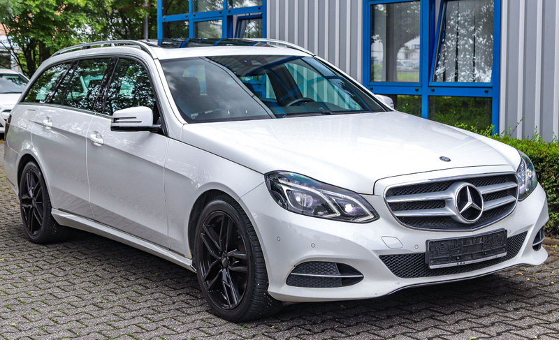 Mercedes-Benz E 350 E350 T 4Matic*T.LEDER*LED*AHK*S.DACH*TEMPO*PDC — photo 3